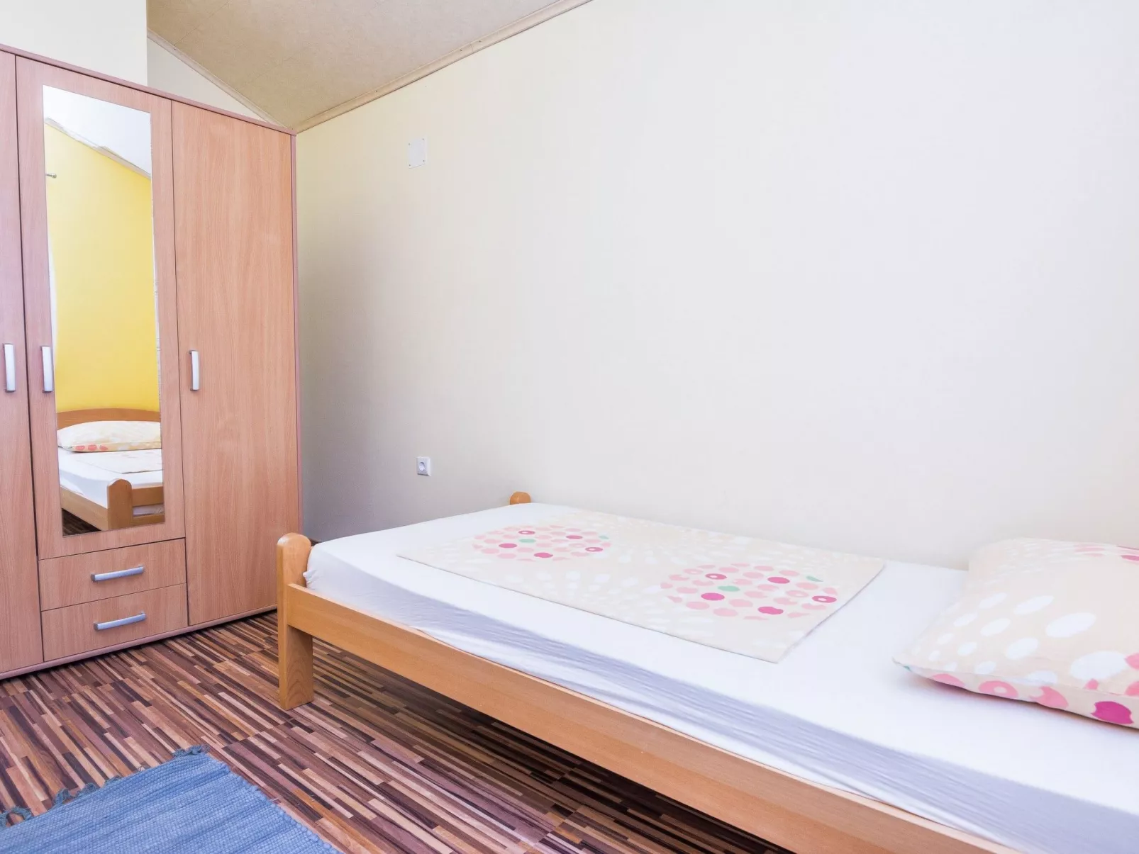 Apartment Kopi 2 - Image-tags.info