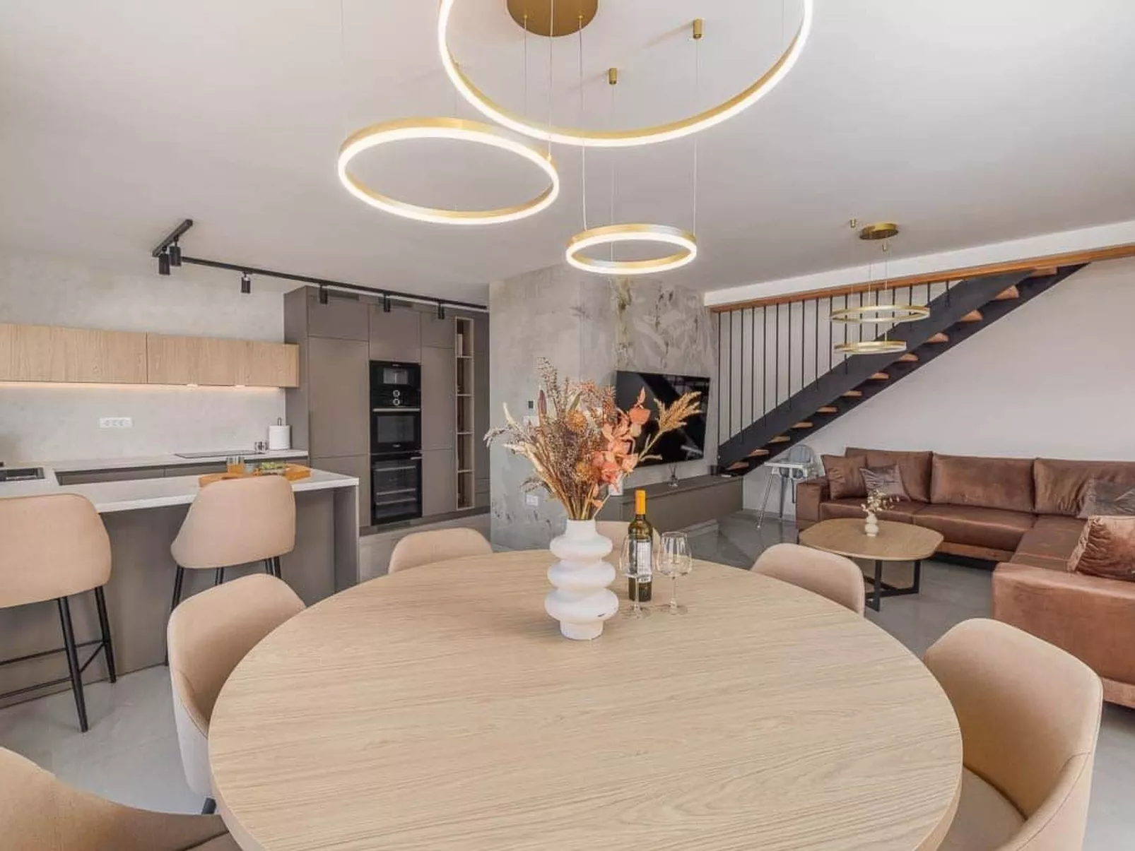 Brandneue Villa -beheizter Pool mit schönem Meerblick - Image-tags.info