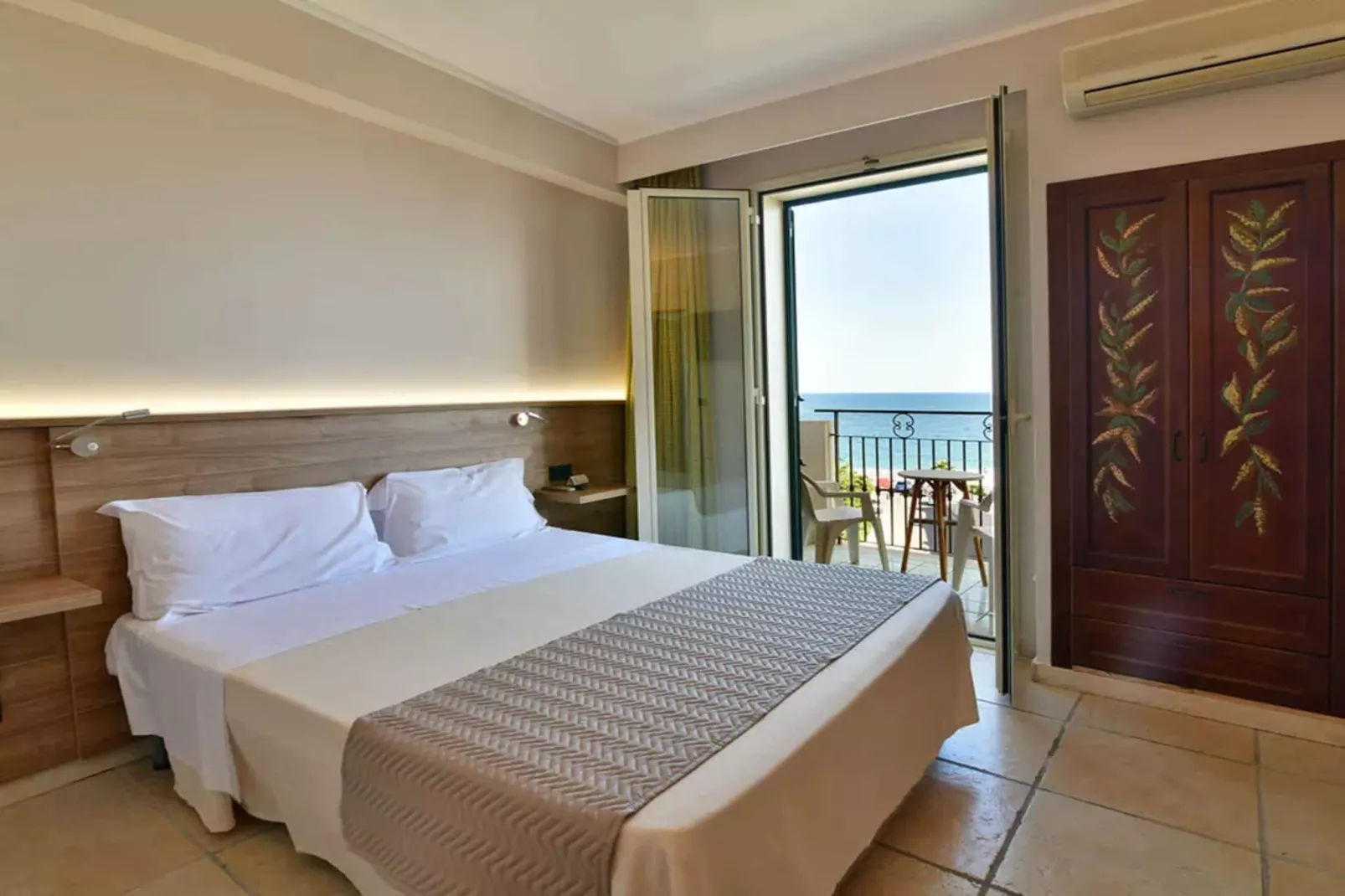 APARTMENTS VILLA LINDA - Bilo 2 Pax Classic Balcony - B2C B3C B4C - Slaapkamer