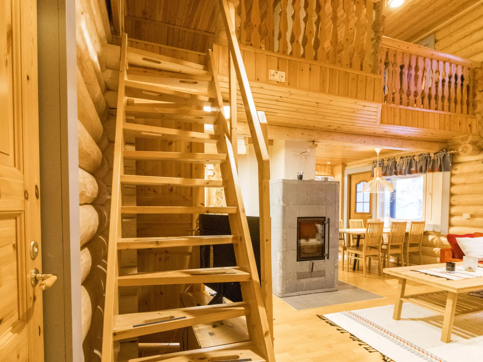 Salvostie 13, hetta - Binnen