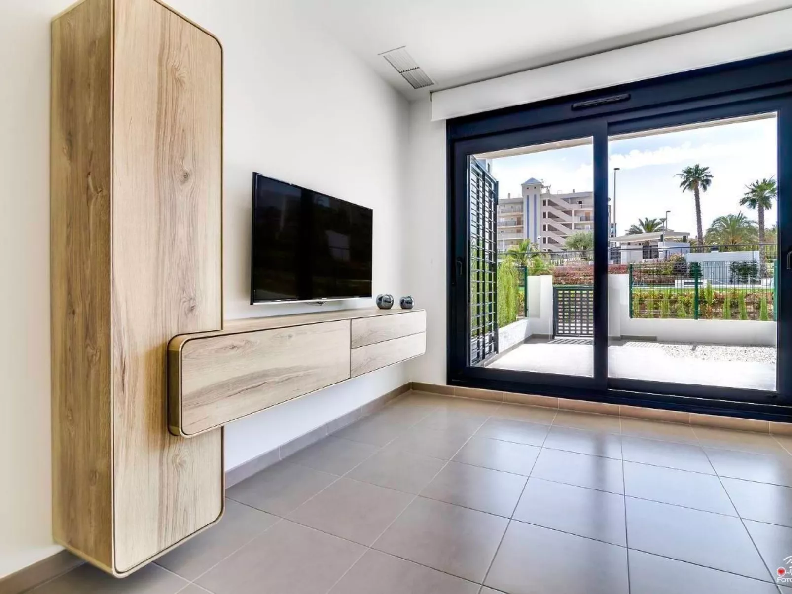 Wohnung "Vino Blanco" mit gemeinschaftlichem Poo - Binnen