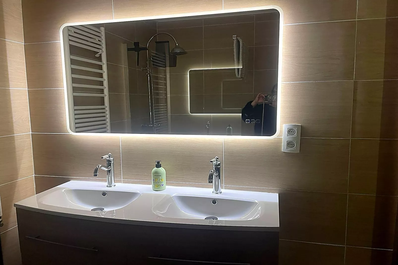 Hondvriendelijke woning met sauna en jacuzzi - Badkamer