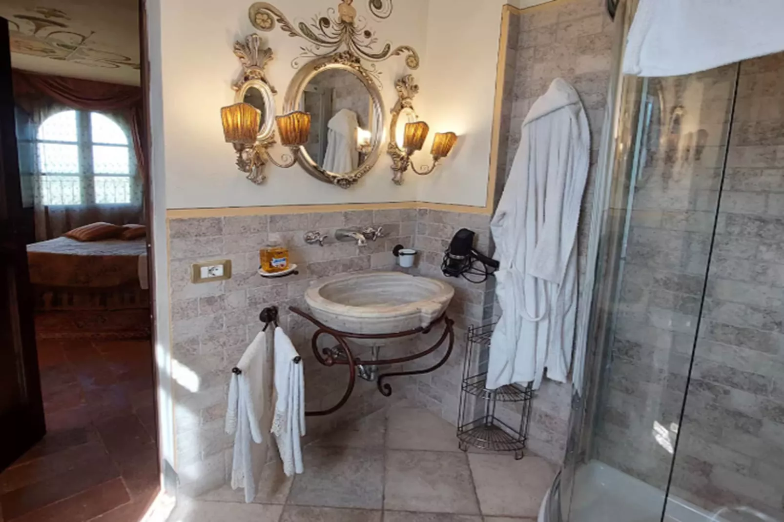 Luna Chiara-Badkamer