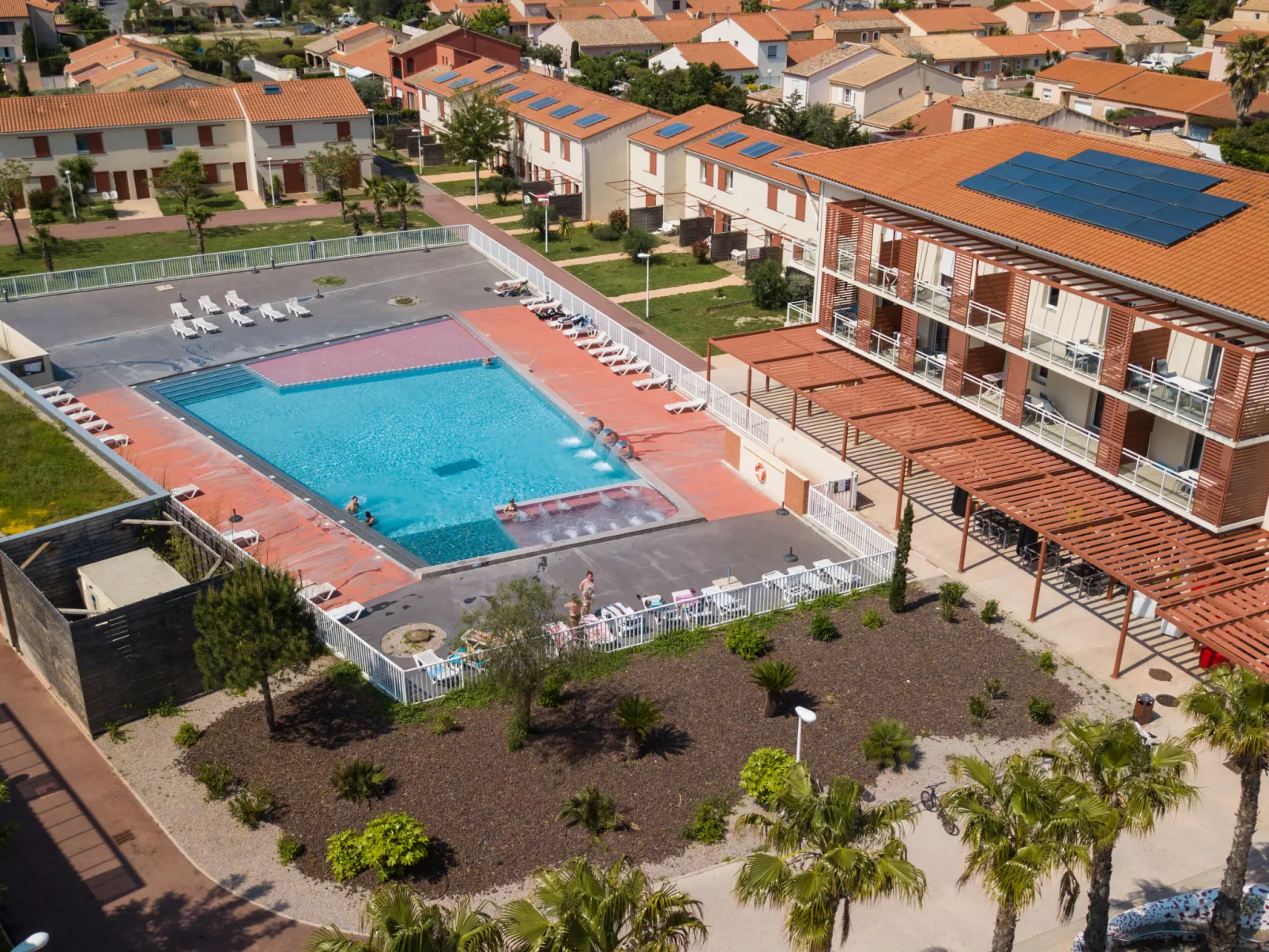 Demeures de la Massane-Buiten