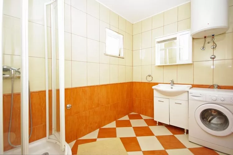 Apartments Villa Rose - Two-Bedroom Apartment with Sea View Terrace - Badkamer