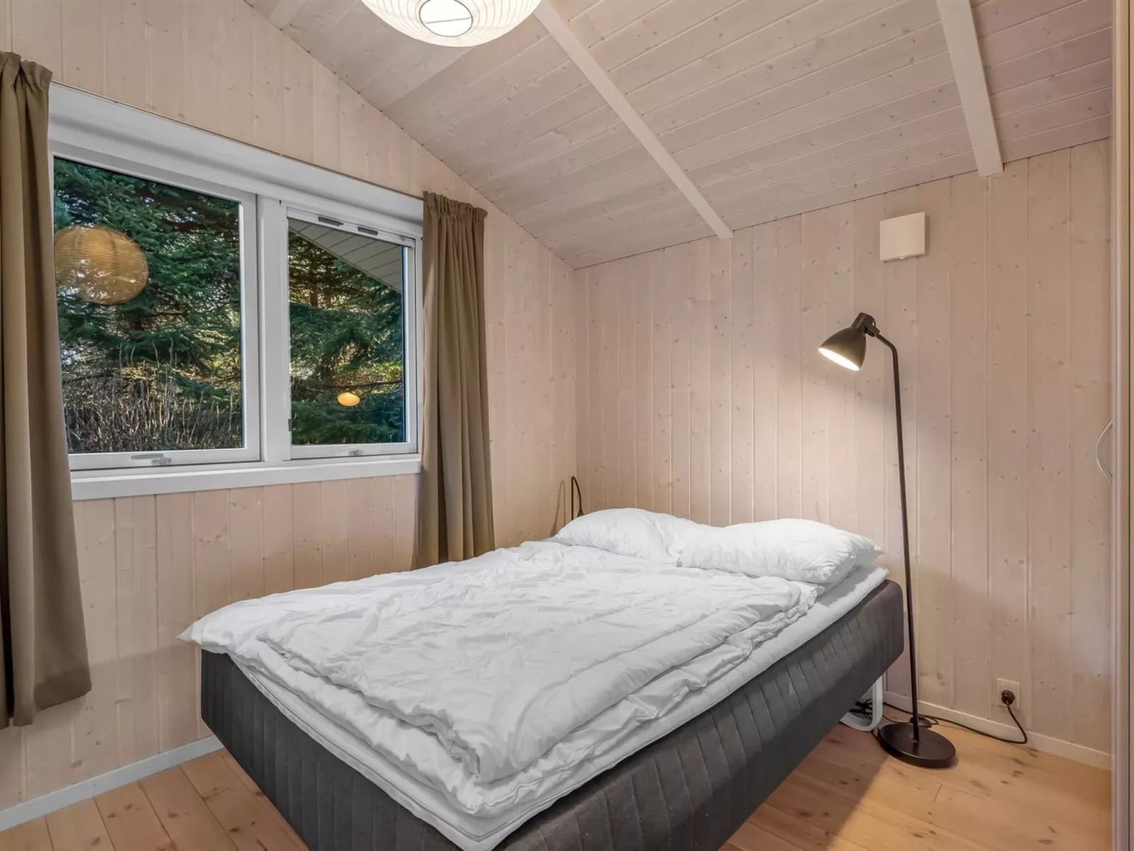 "Nashota" - 600m from the sea-Binnen