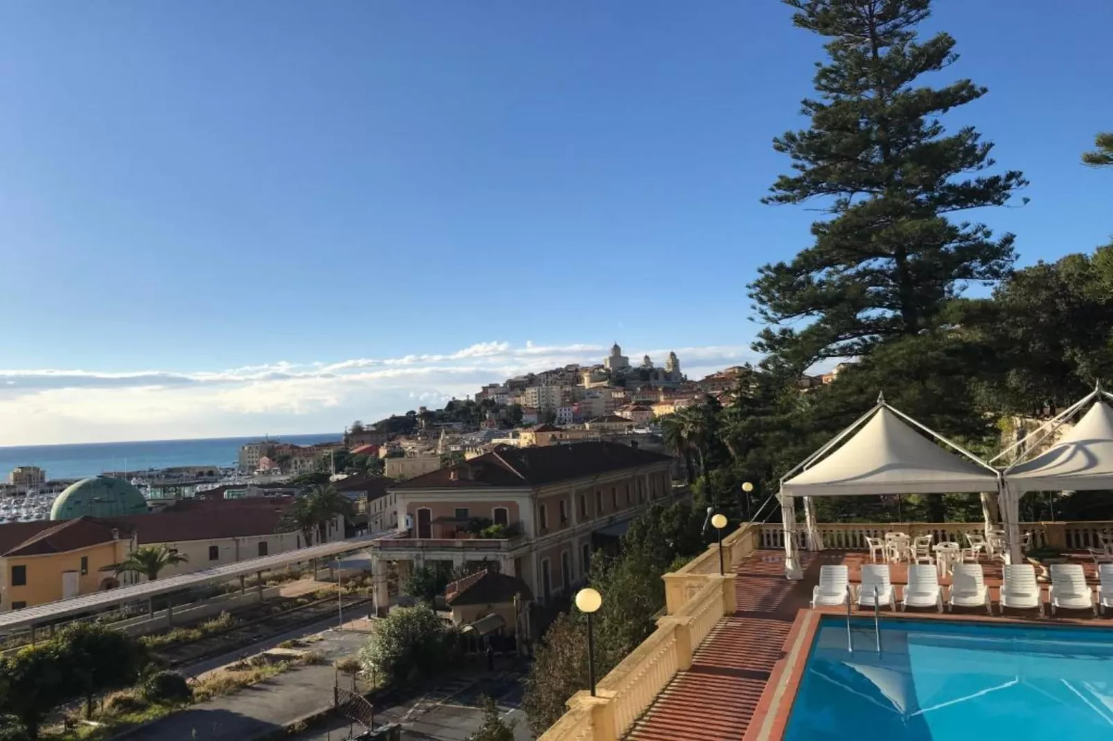 Residence Miramare - TWO-ROOM APARTMENT 3 PAX B3 - Uitzicht zomer