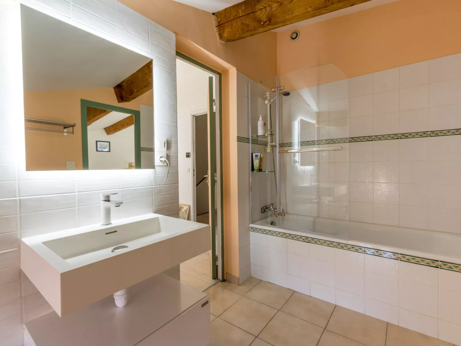 Zwischen Meer, Seen und Bergen-Binnen