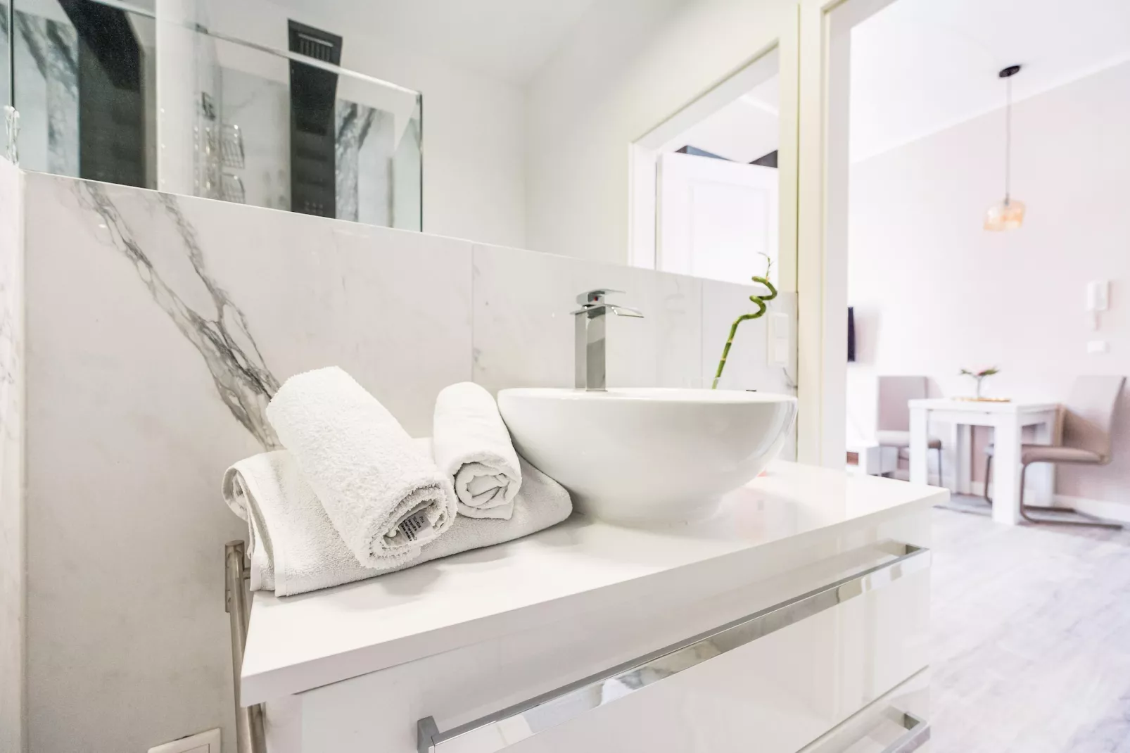 Villa Rosa Apartment 4 - Pax 3 - Badkamer