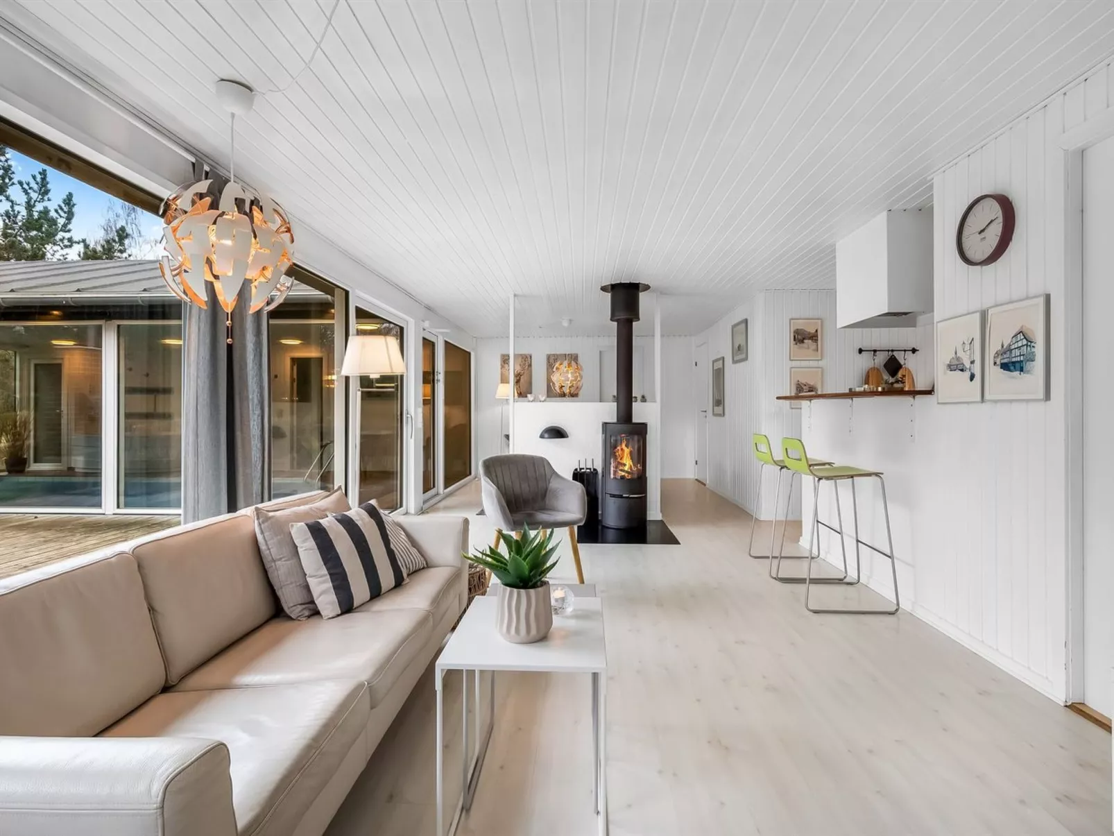 "Simjanka" - 800m from the sea - Binnen