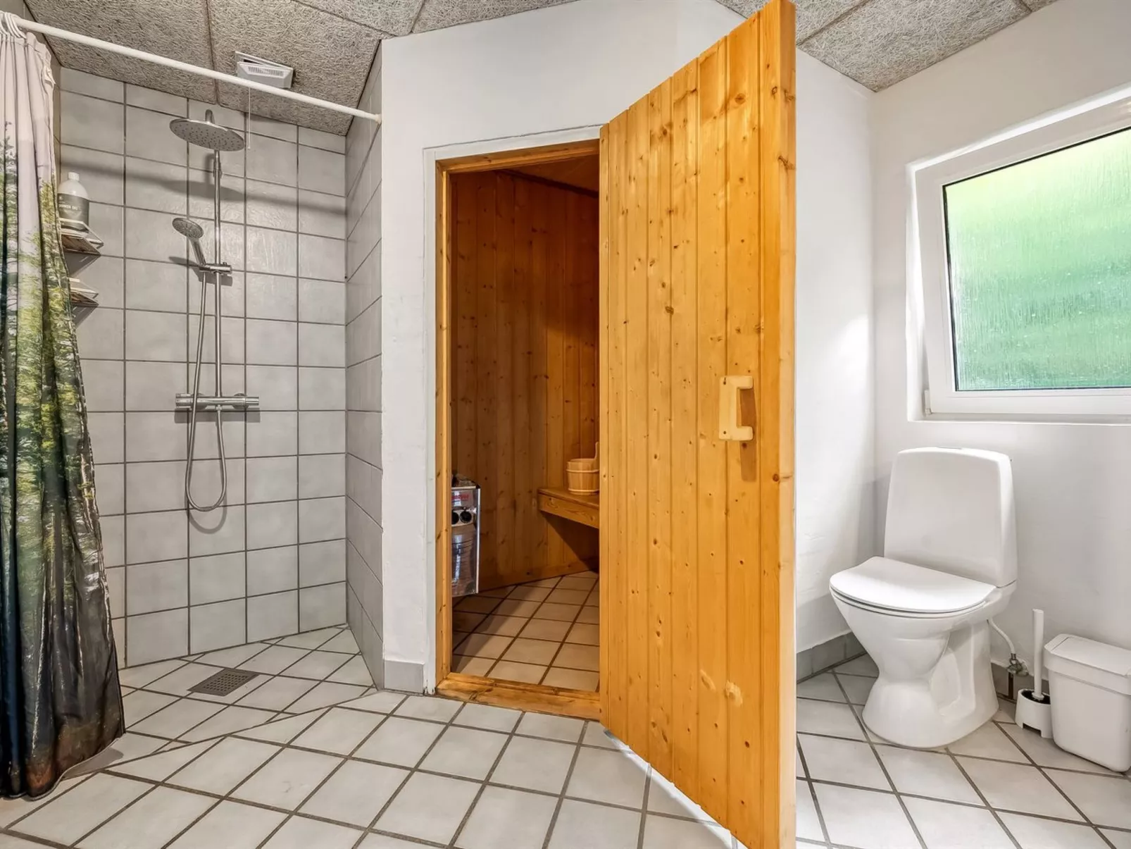 "Marino" - 600m from the sea - Binnen