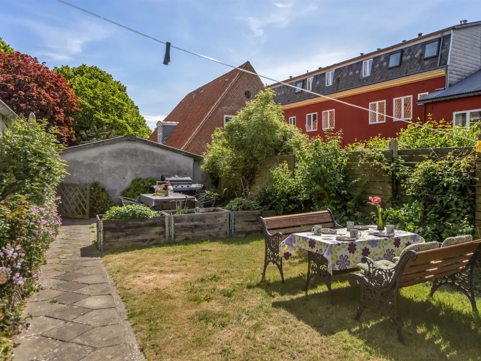 "Spase" - 23km from the sea - Buiten