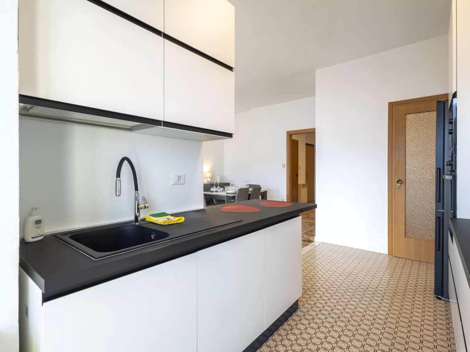 Lovere Balcony View - Binnen