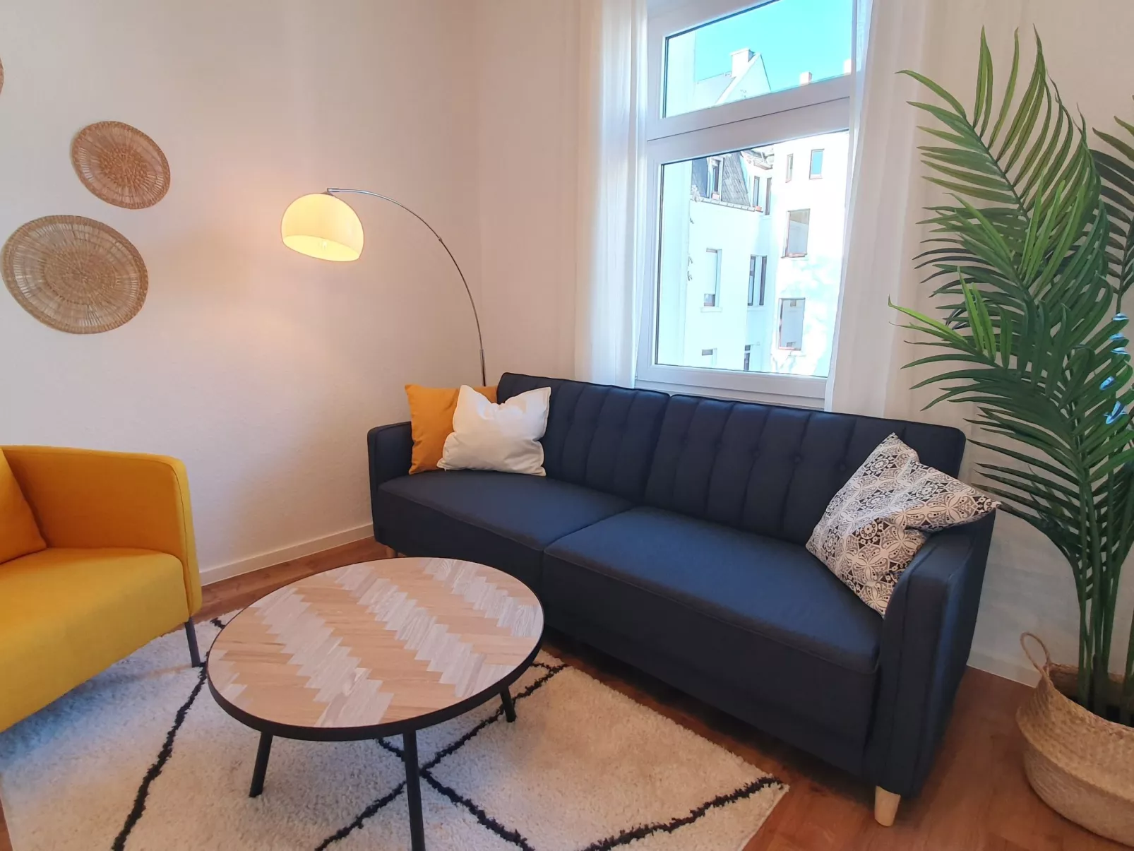 250m Rhein - ruhiges Apartement nähe Hbf -K-111-S - Image-tags.info