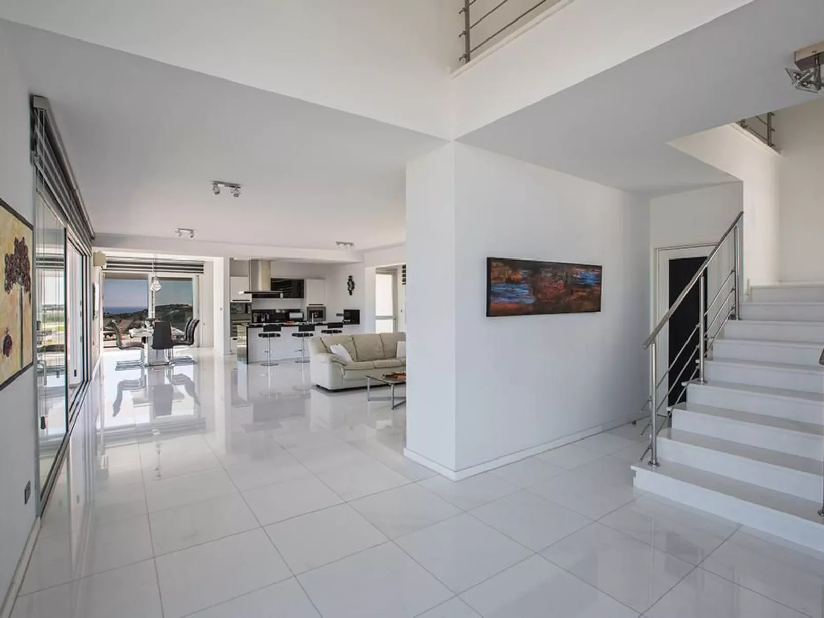 Moderne 3-Schlafzimmer-Villa mit atemberaubendem Meerblick - Image-tags.info