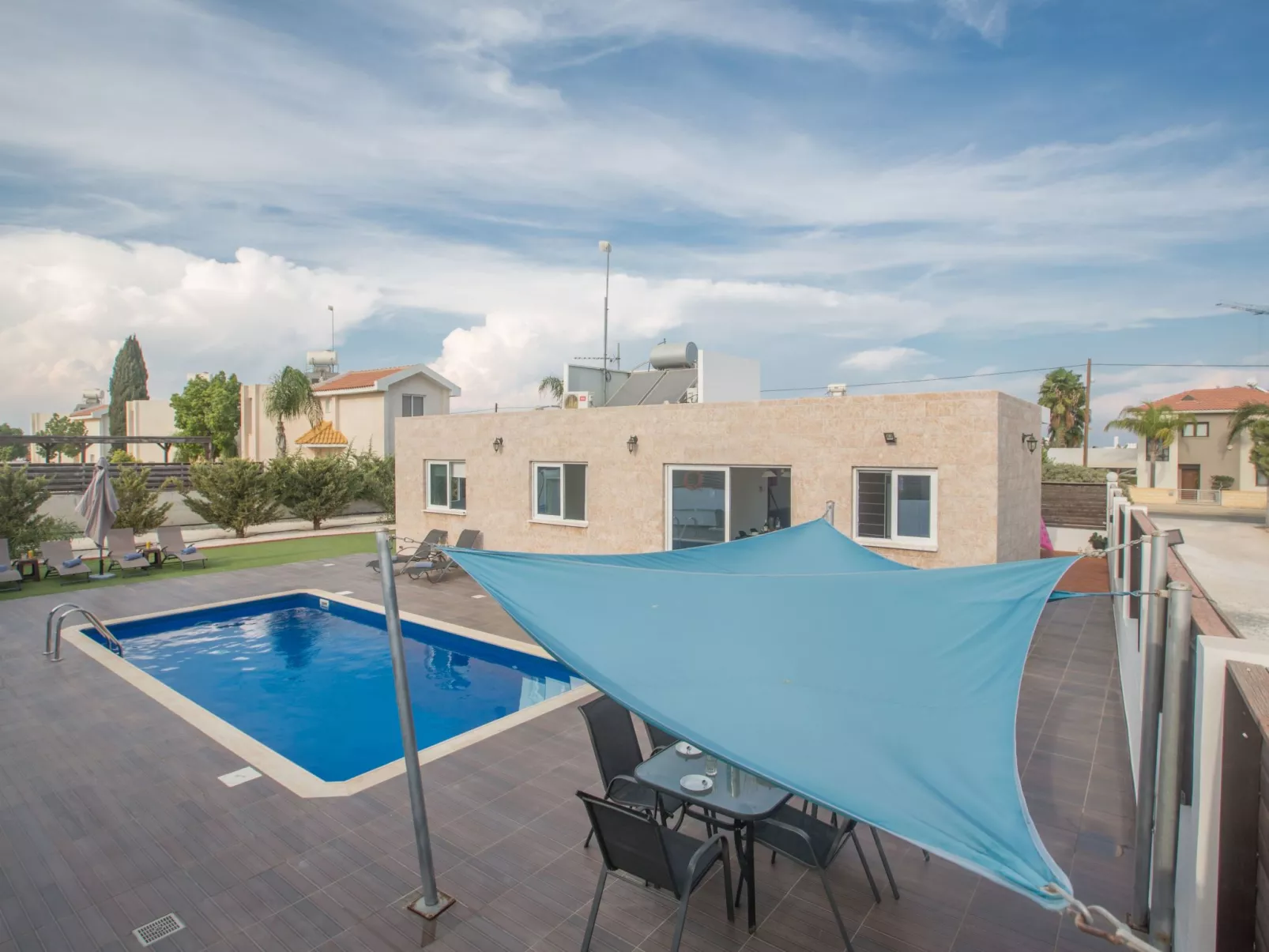 3-Schlafzimmer-Villa in Protaras Zentrum mit Pool - Image-tags.info