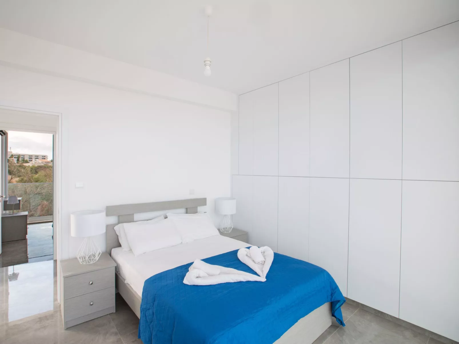 2-Schlafzimmer-Villa mit Pool, Dachgarten, Meerblick - Image-tags.info