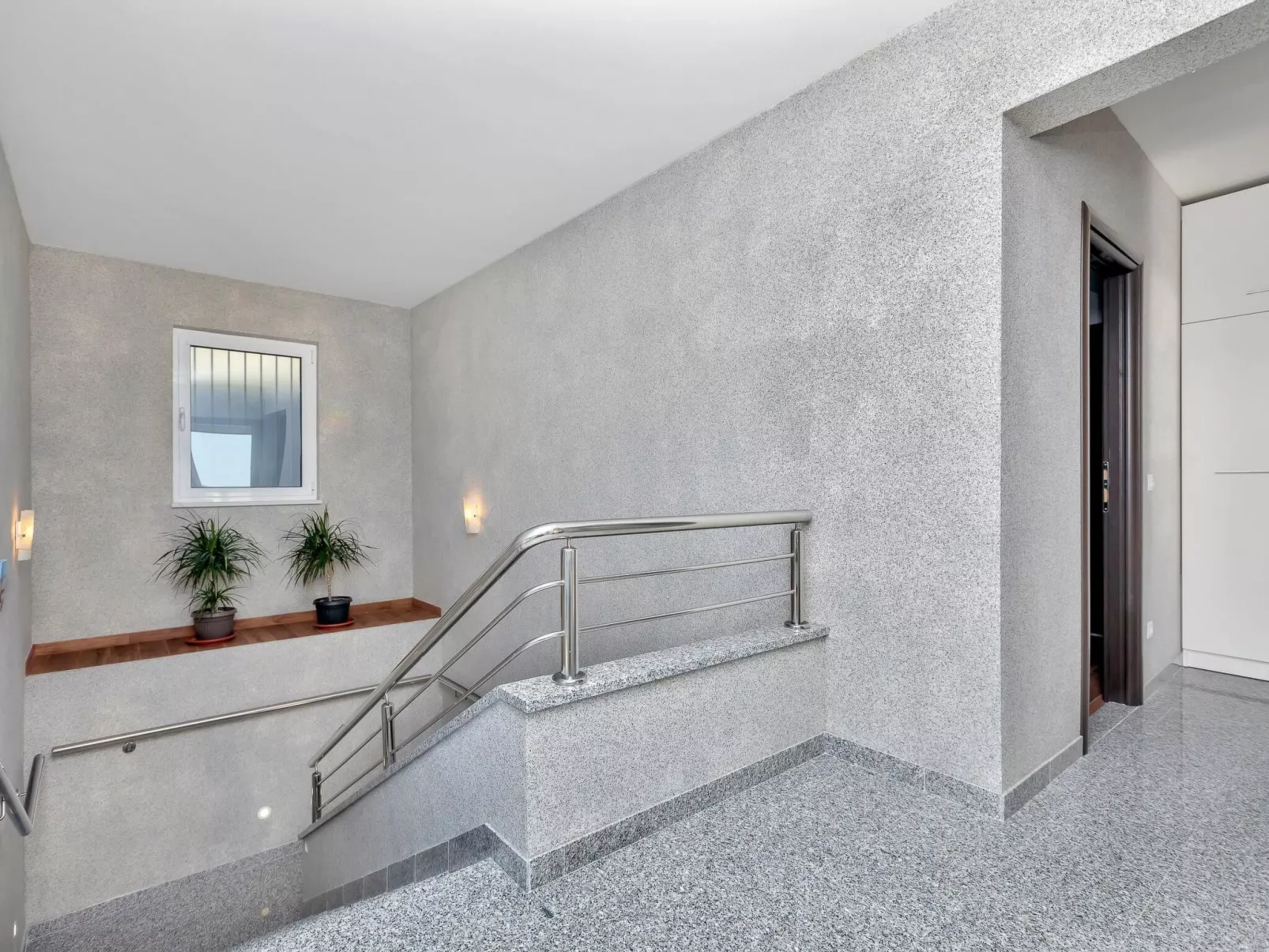 Villa Infinite mit Schwimmbad und Meerblick - Binnen