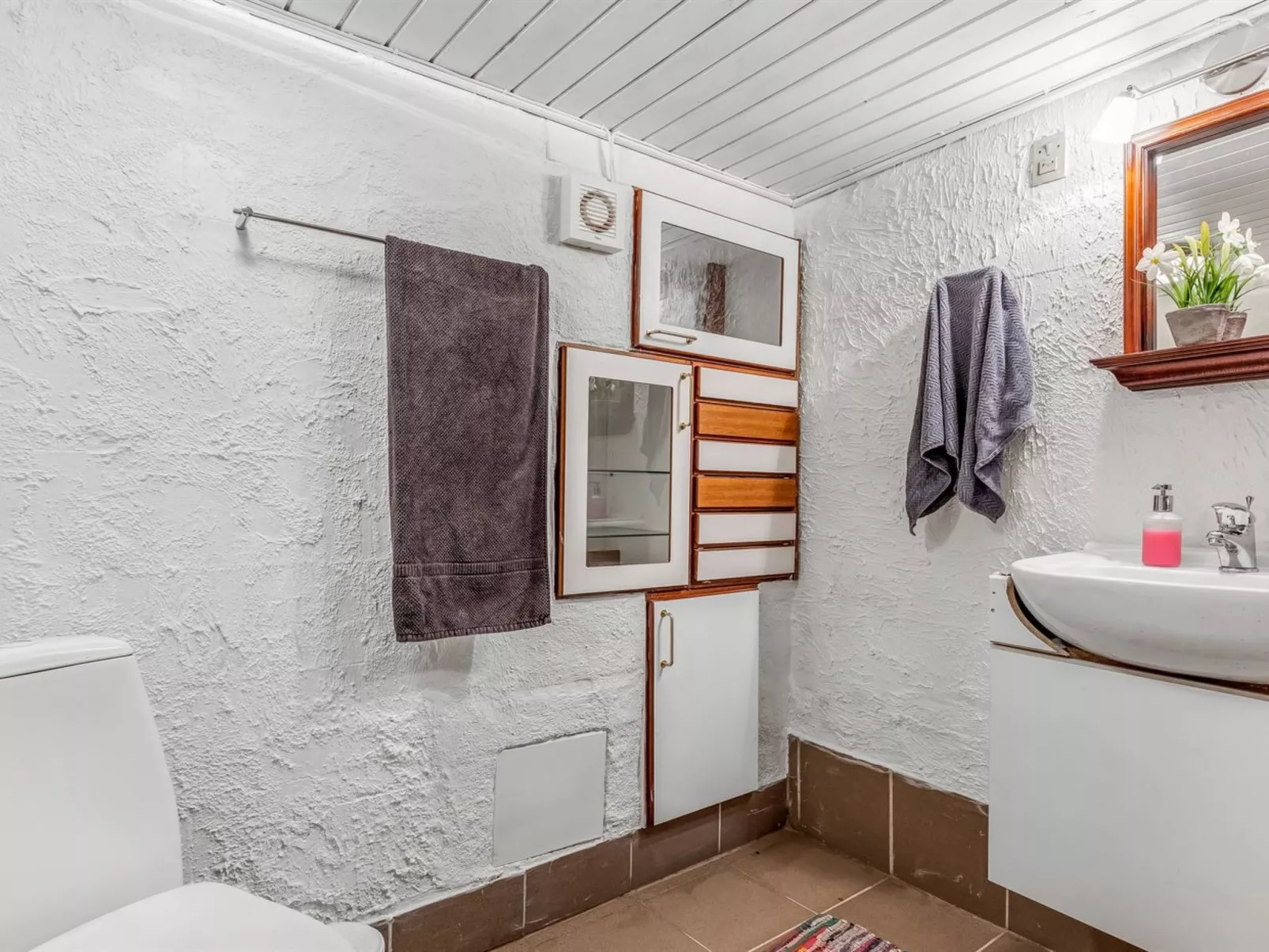 "Jouni" - 18km from the sea - Binnen