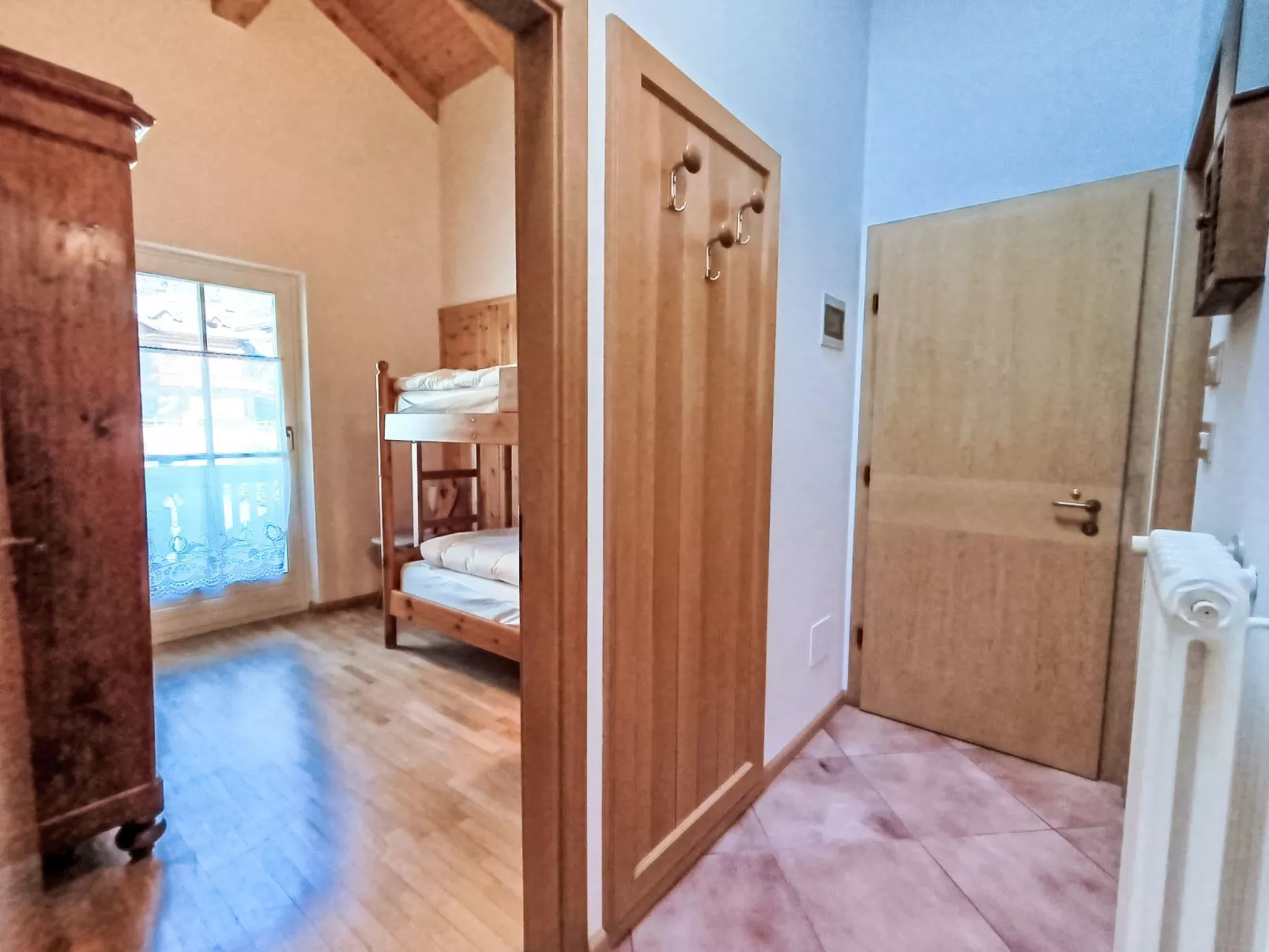 Cesa sot Larsec - Binnen