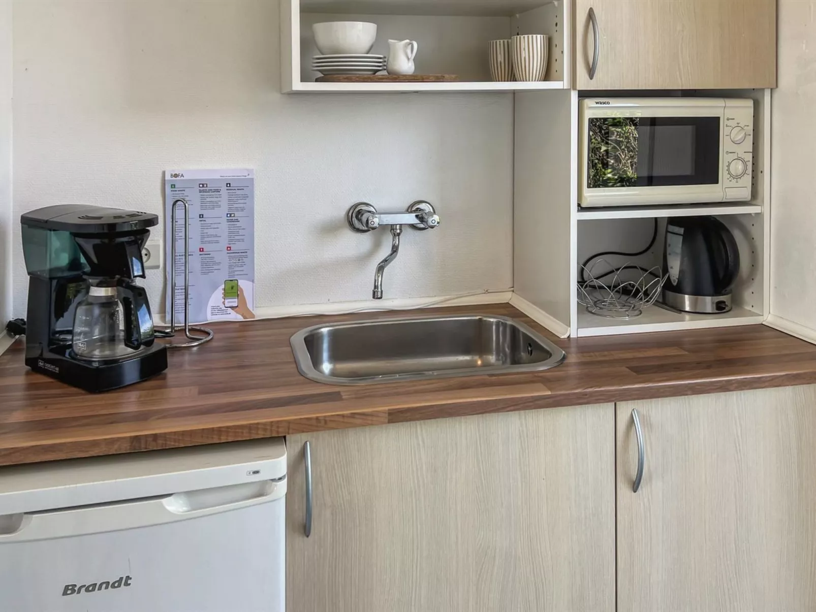 "Kirsti" - 300m from the sea - Binnen