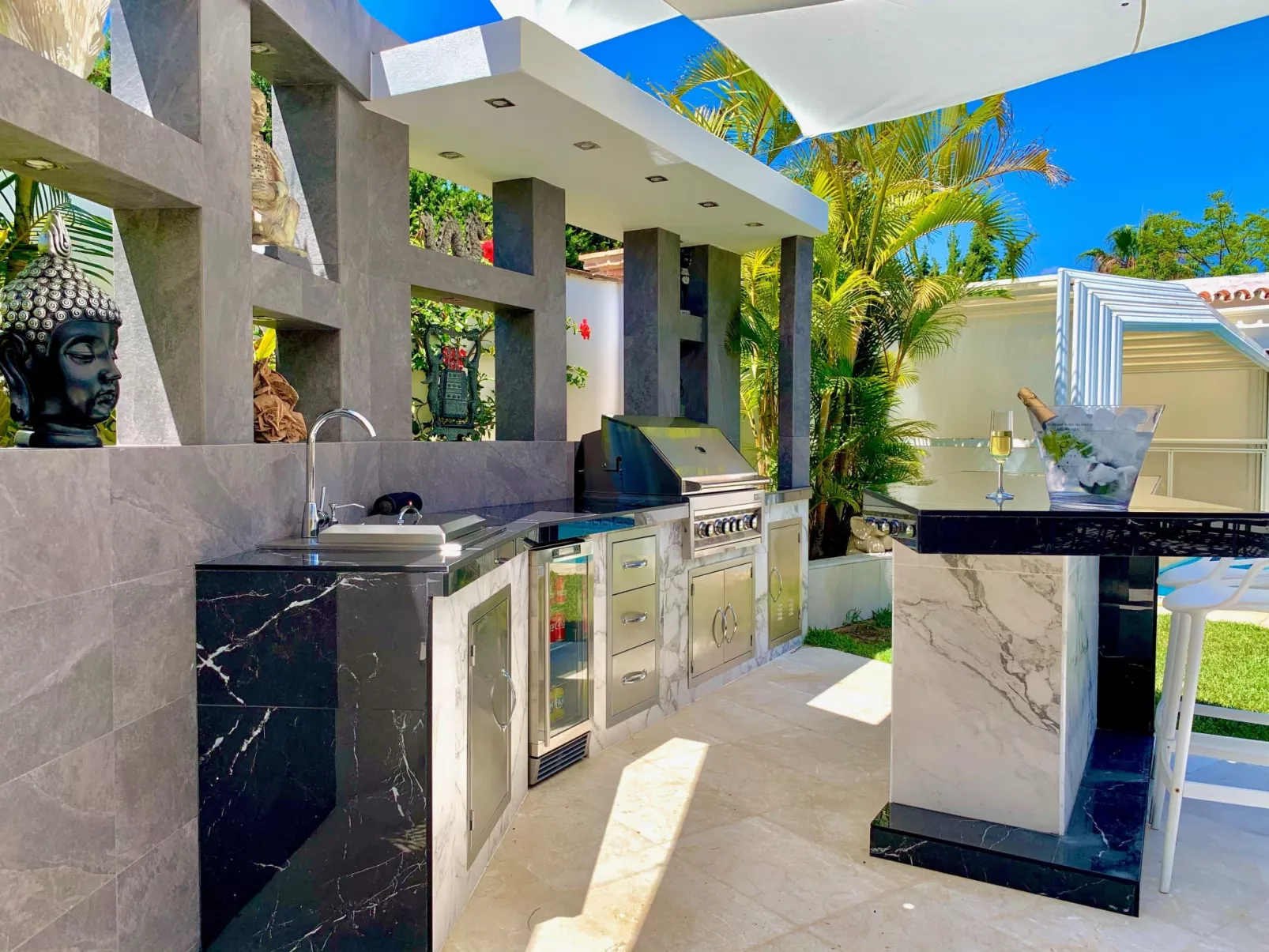 In der Nähe des Strandes, beheiztes Schwimmbad, Spielraum, Spielzimmer, etc - Image-tags.info