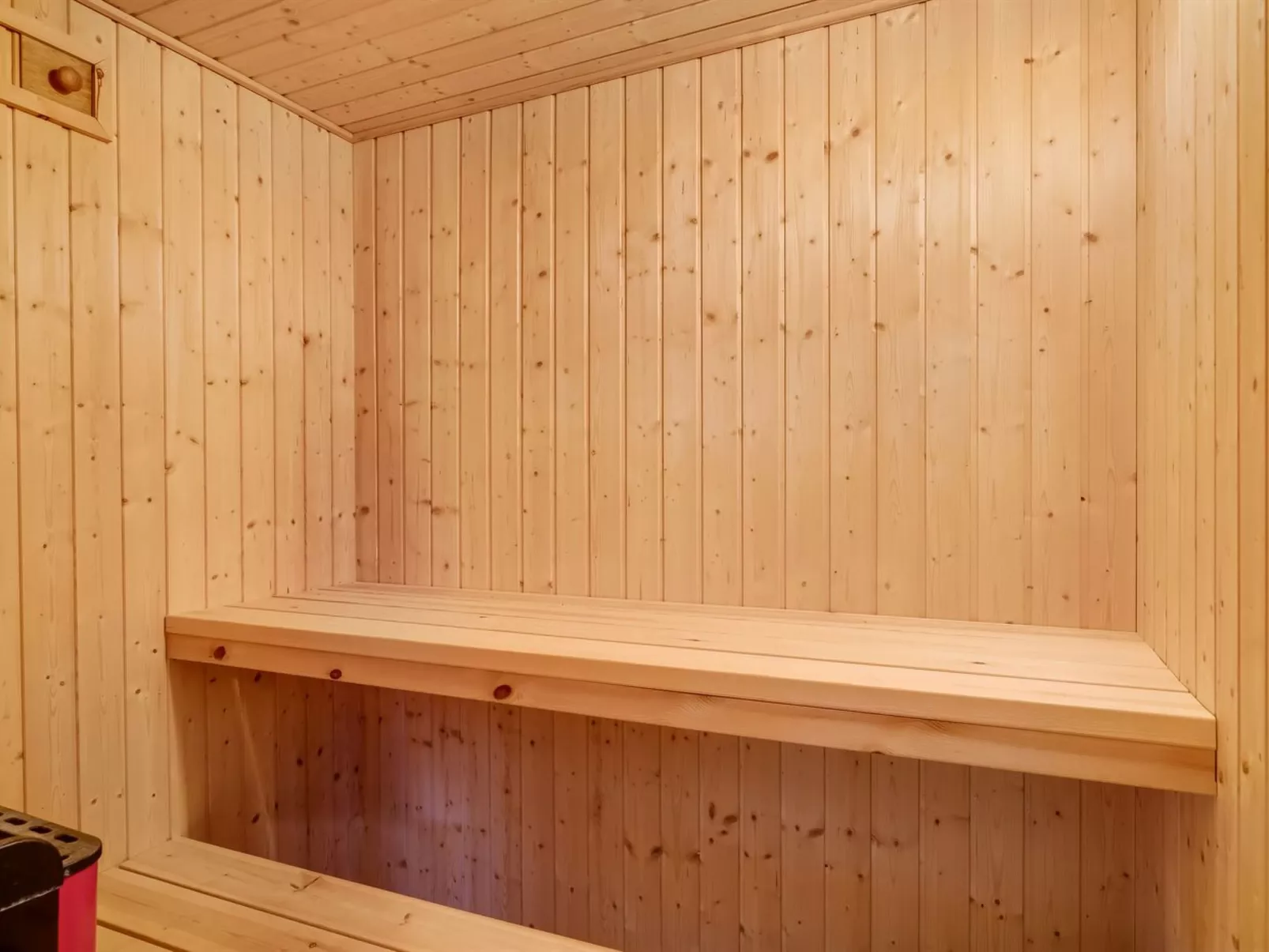 "Katla" - 400m from the sea - Binnen