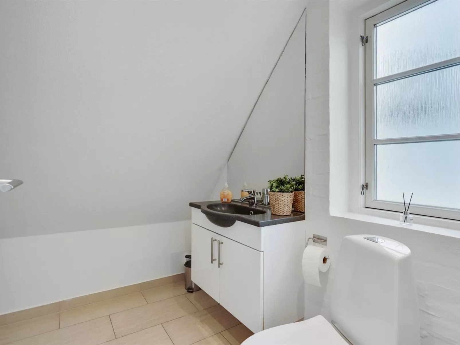 "Springimile" - 300m from the sea-Binnen