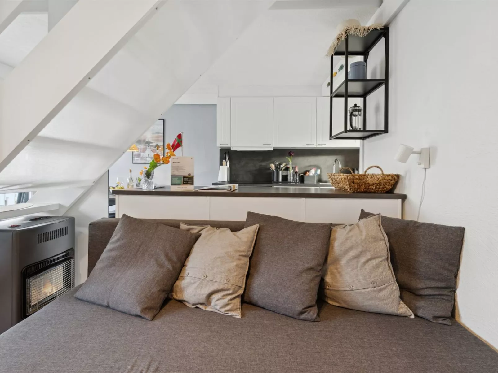 "Majvi" - 300m from the sea-Binnen