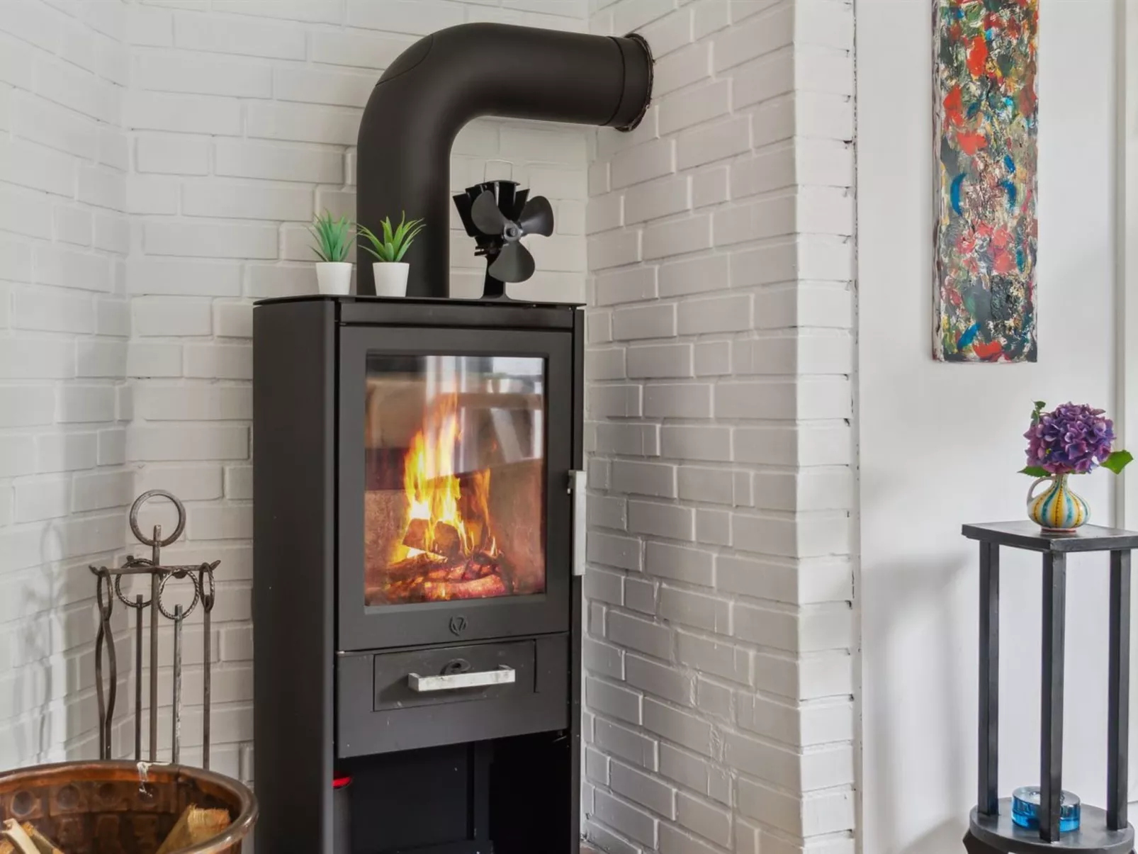 "Vesa" - 2.4km from the sea - Binnen