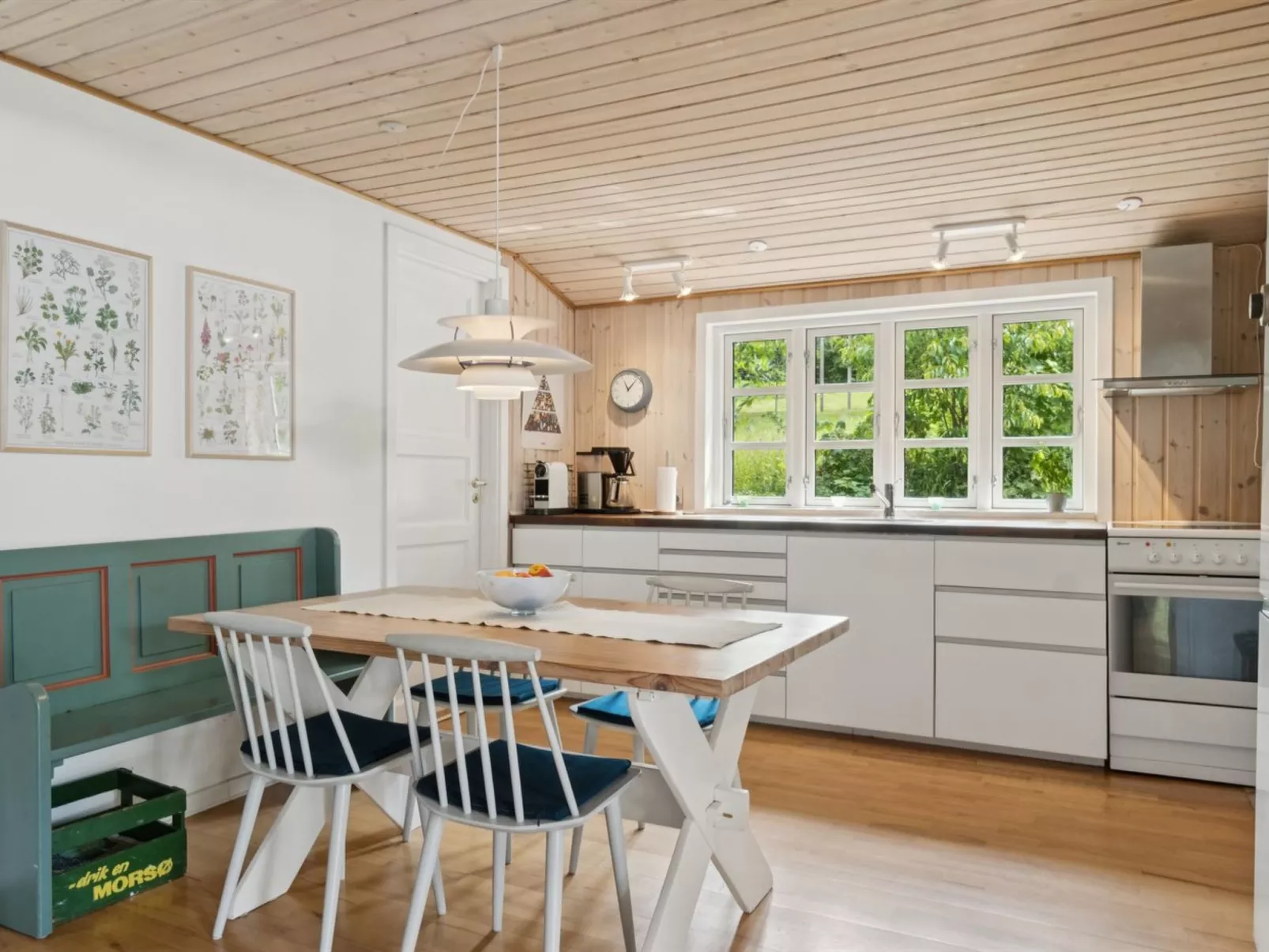 "Kaino" - 1.7km from the sea - Binnen