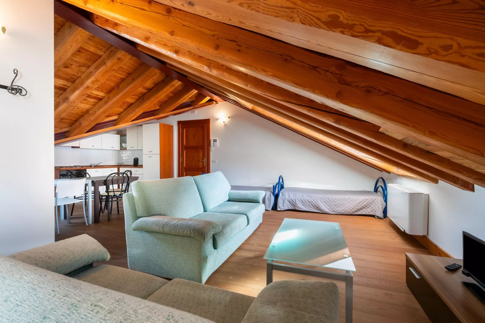 BILO 2 CERESOLE-Woonkamer