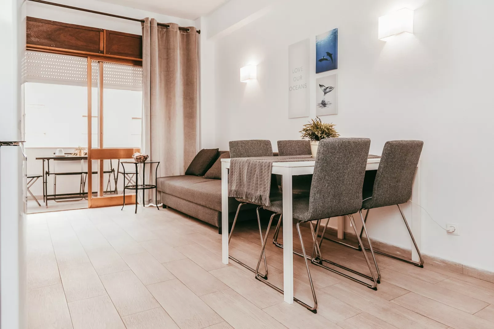 Beach House By Gt House-Eetkamer