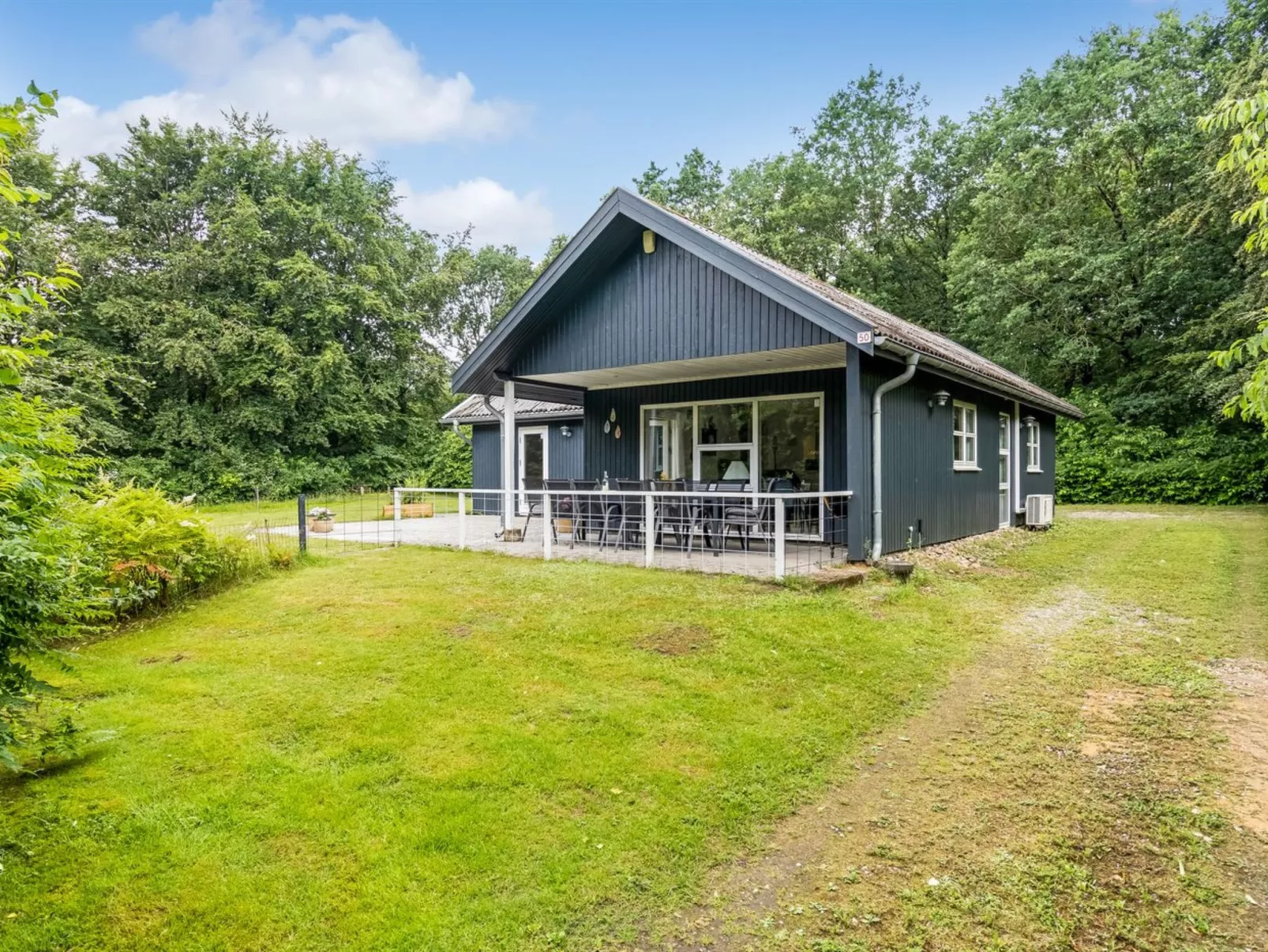 "Matias" - 30km from the sea-Buiten