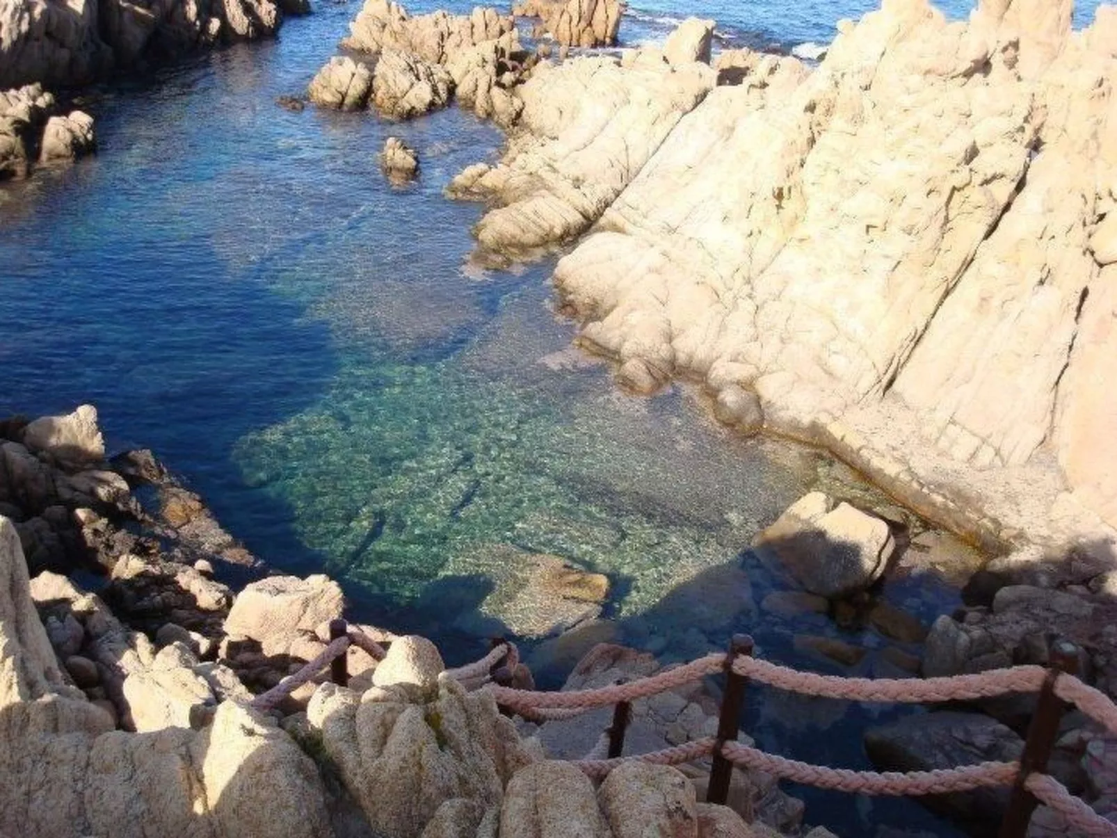 Wohnung 'Rosa 3' mit Terrasse-Buiten