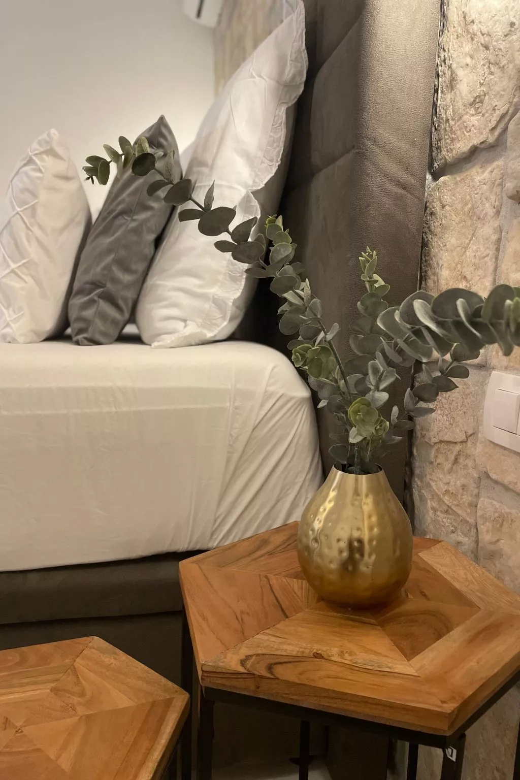 Stonehouse-Pag - Image-tags.info