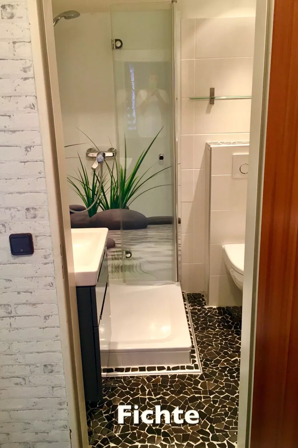 Für zwei bis vier Personen, WLAN - Image-tags.info