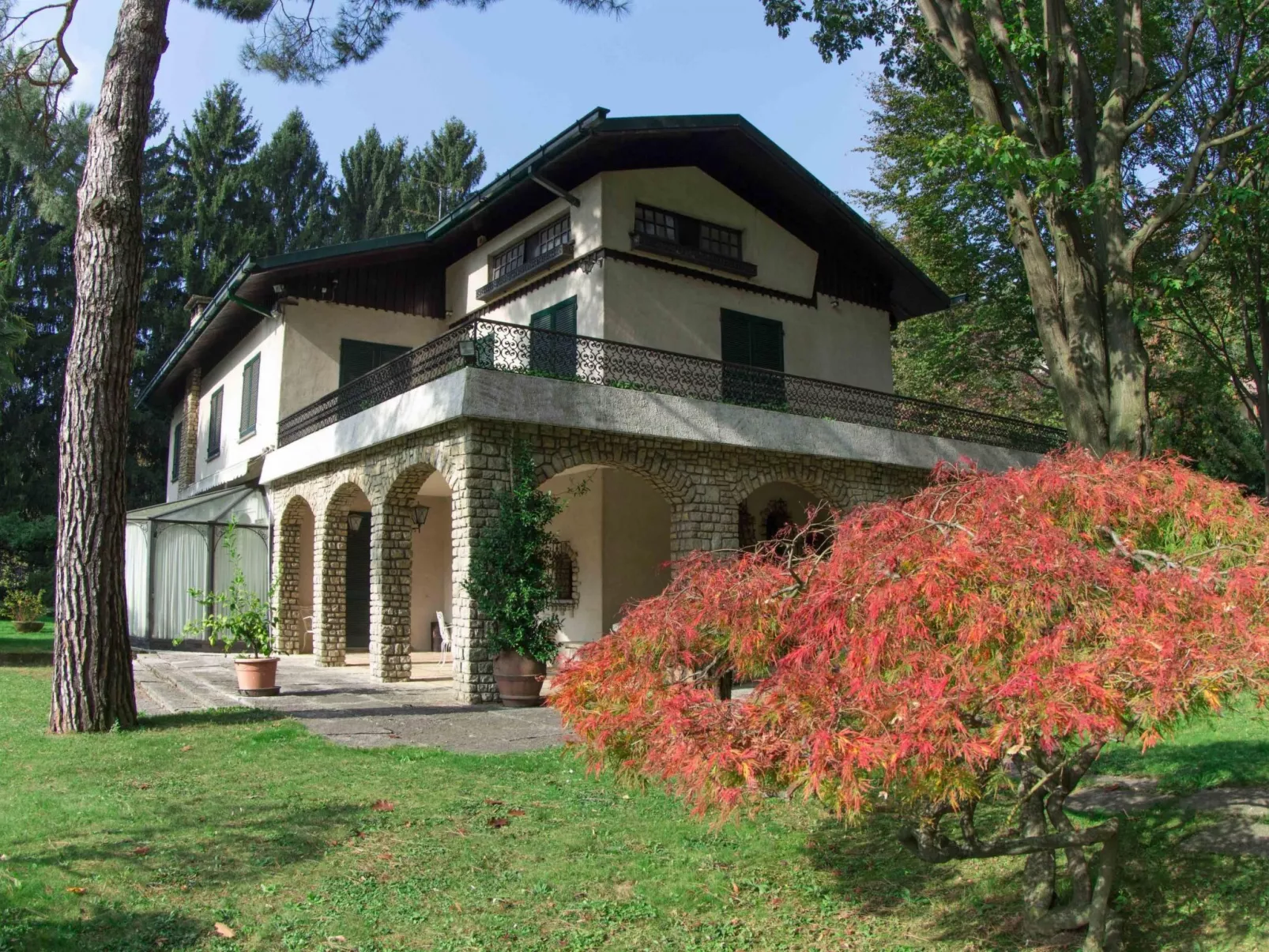 In Sirtori mit Privatem Pool - Image-tags.info