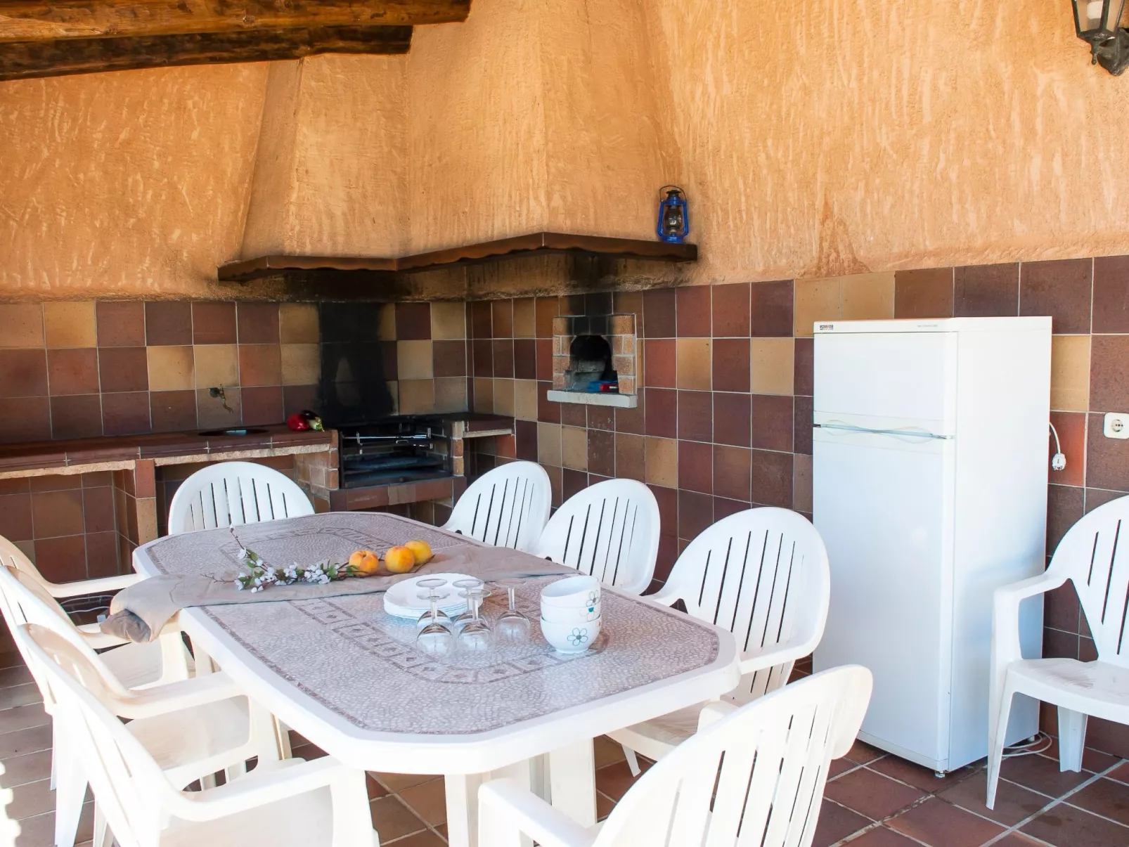 Moro - Buiten