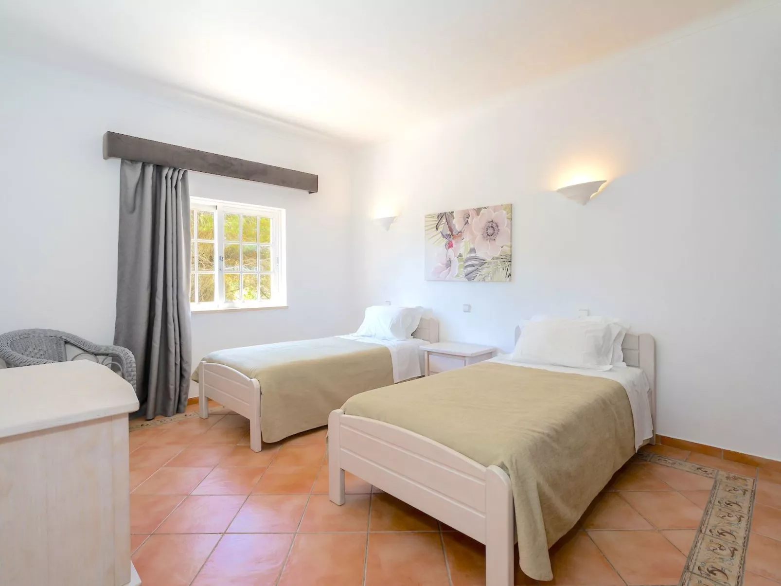 7 Schlafzimmer Villa, Familie, Kinder, Gruppen, Strand, Pool, Garten - Image-tags.info