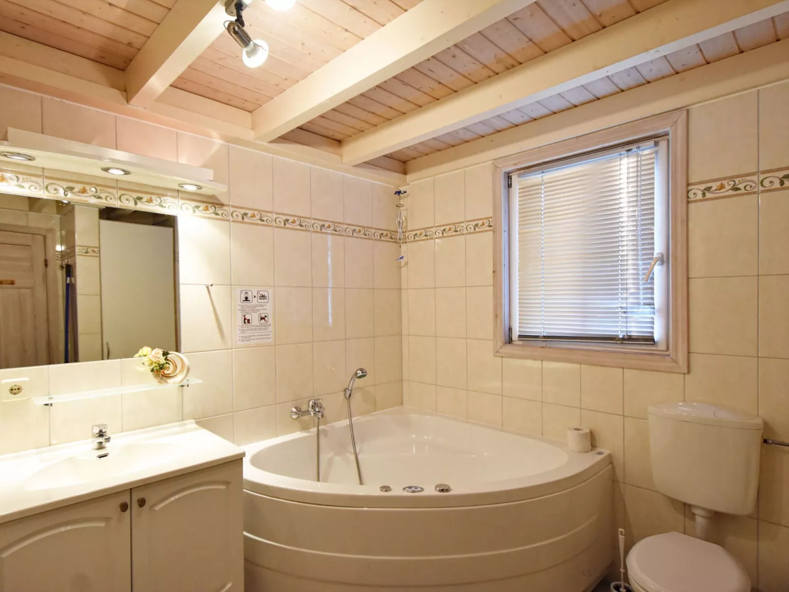 Ostseeblick mit Whirlpool und Kamin - Image-tags.info