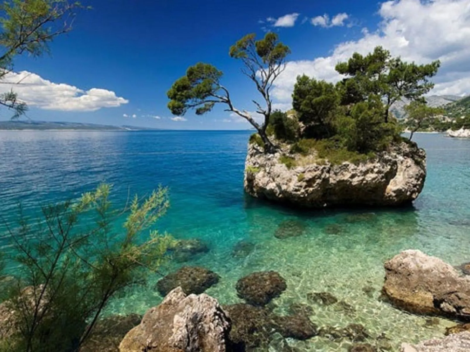 Villa Kamenica  im mediterranen Stil mit Innen- und Außenpool - Image-tags.info