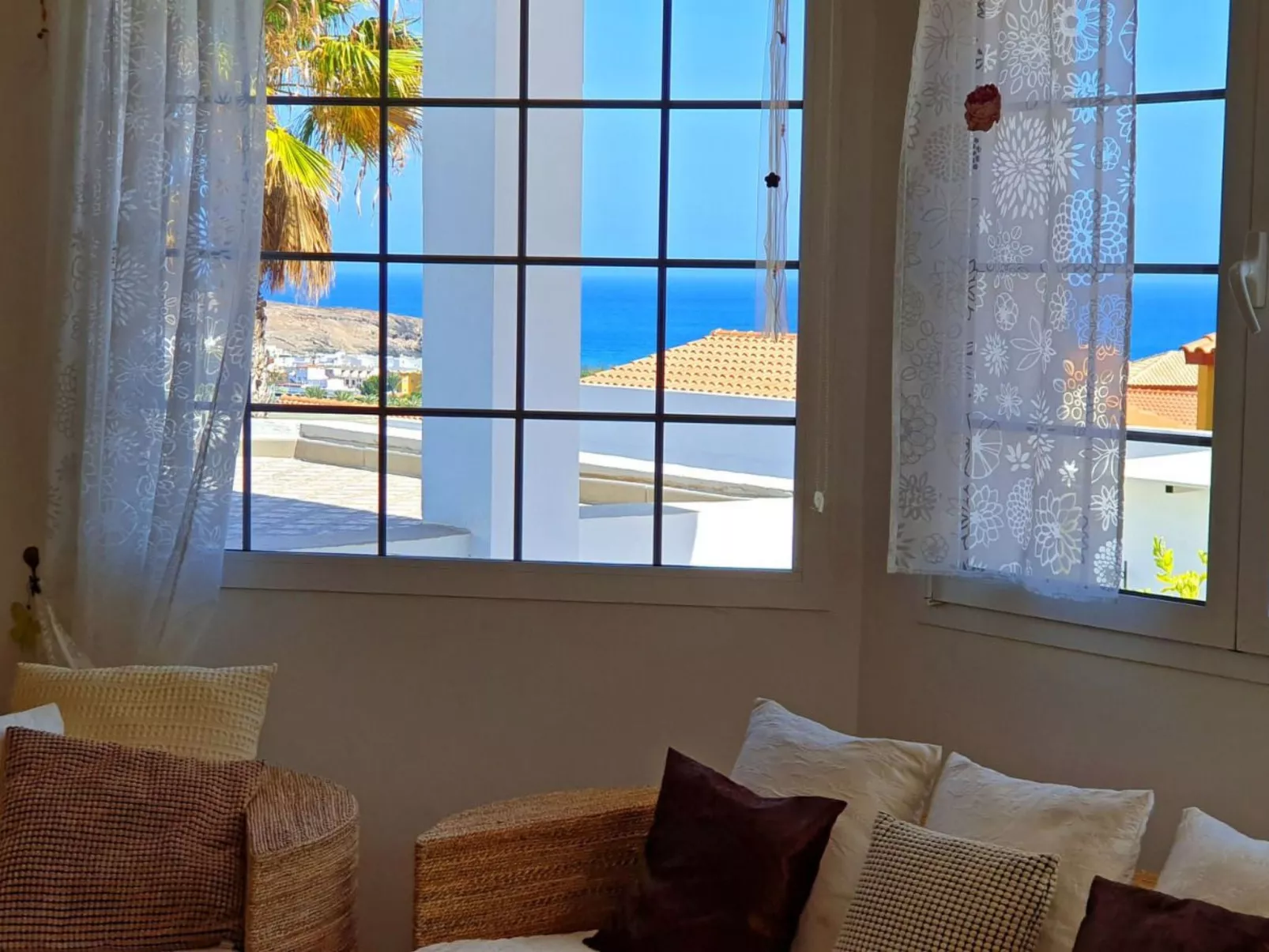 Gemütliches Ferienhaus in Tarajalejo mit Großem Garten und Meerblick - Image-tags.info