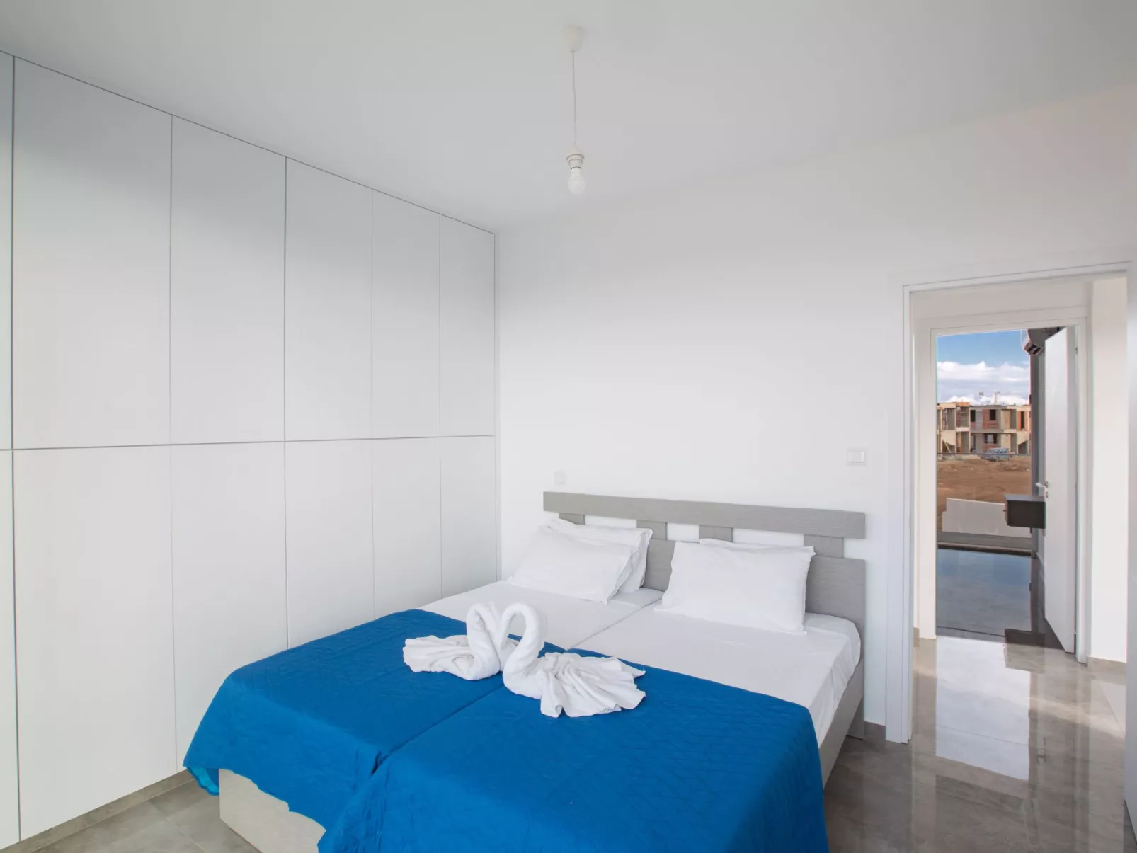 2-Schlafzimmer-Villa mit Pool, Dachgarten, Meerblick - Image-tags.info