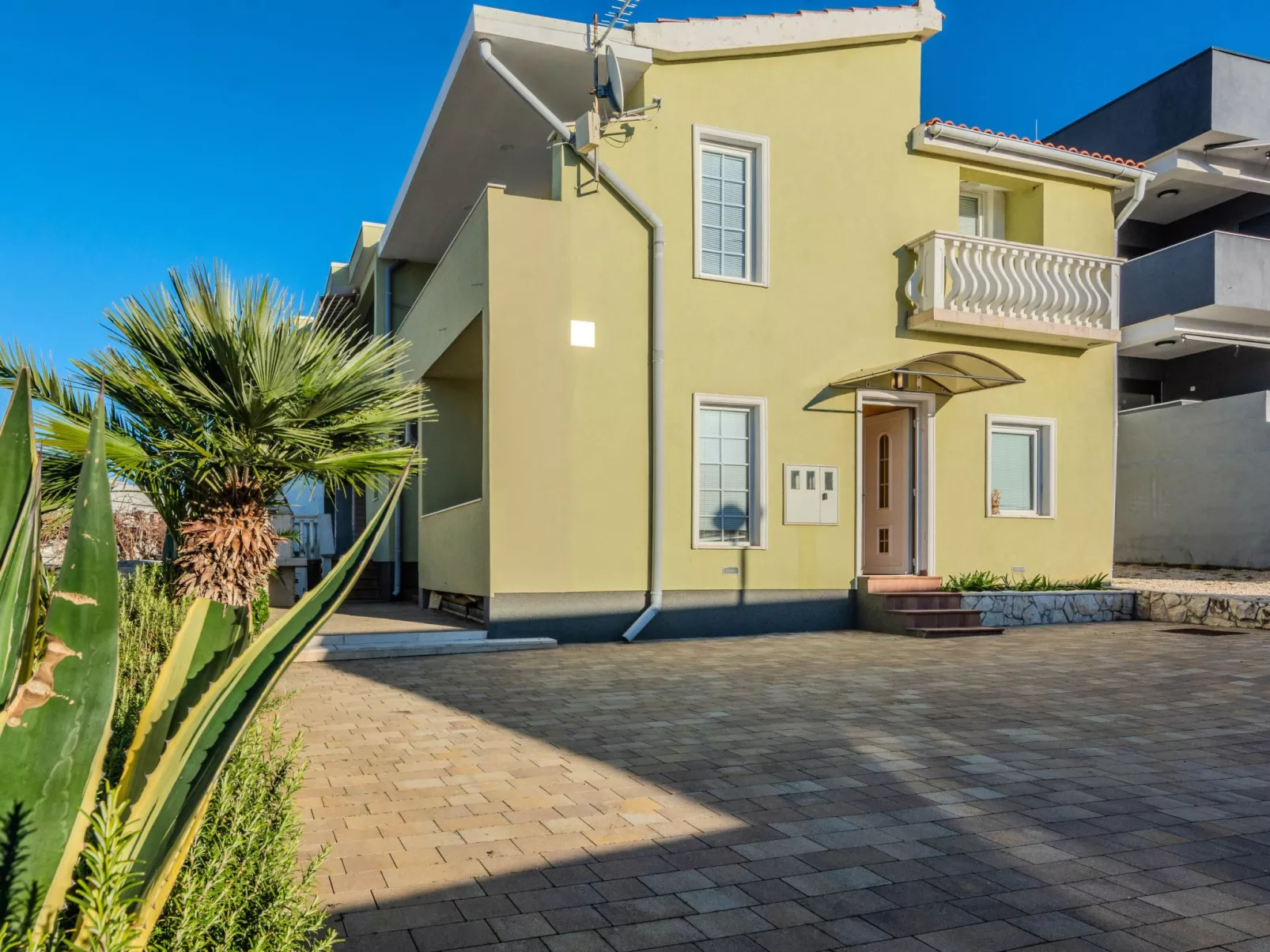 Apartment Mahnet 1 - Image-tags.info