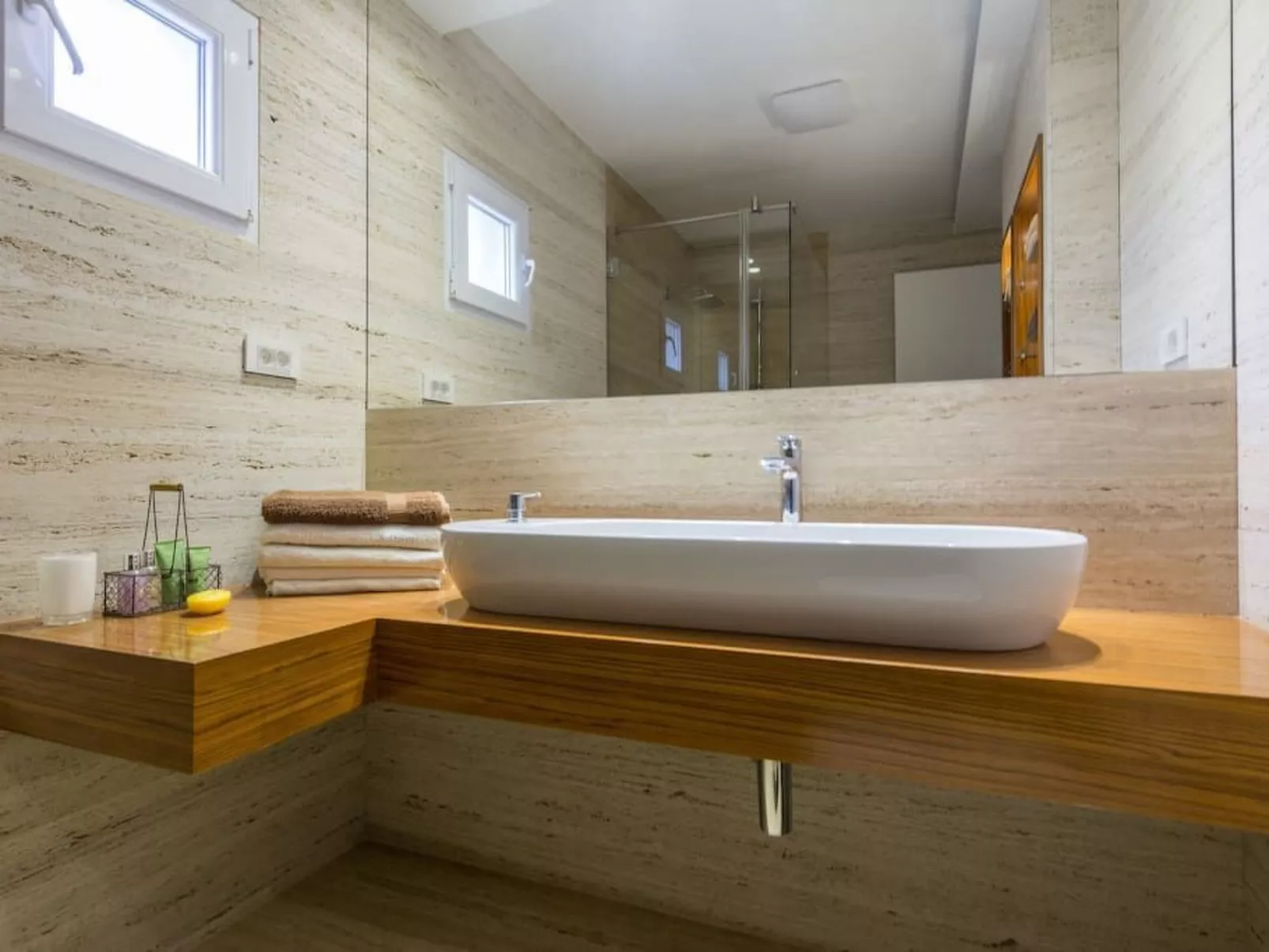 Luxuriöse Villa White Rose mit Pool in der Nähe von Zrče Beach - Image-tags.info