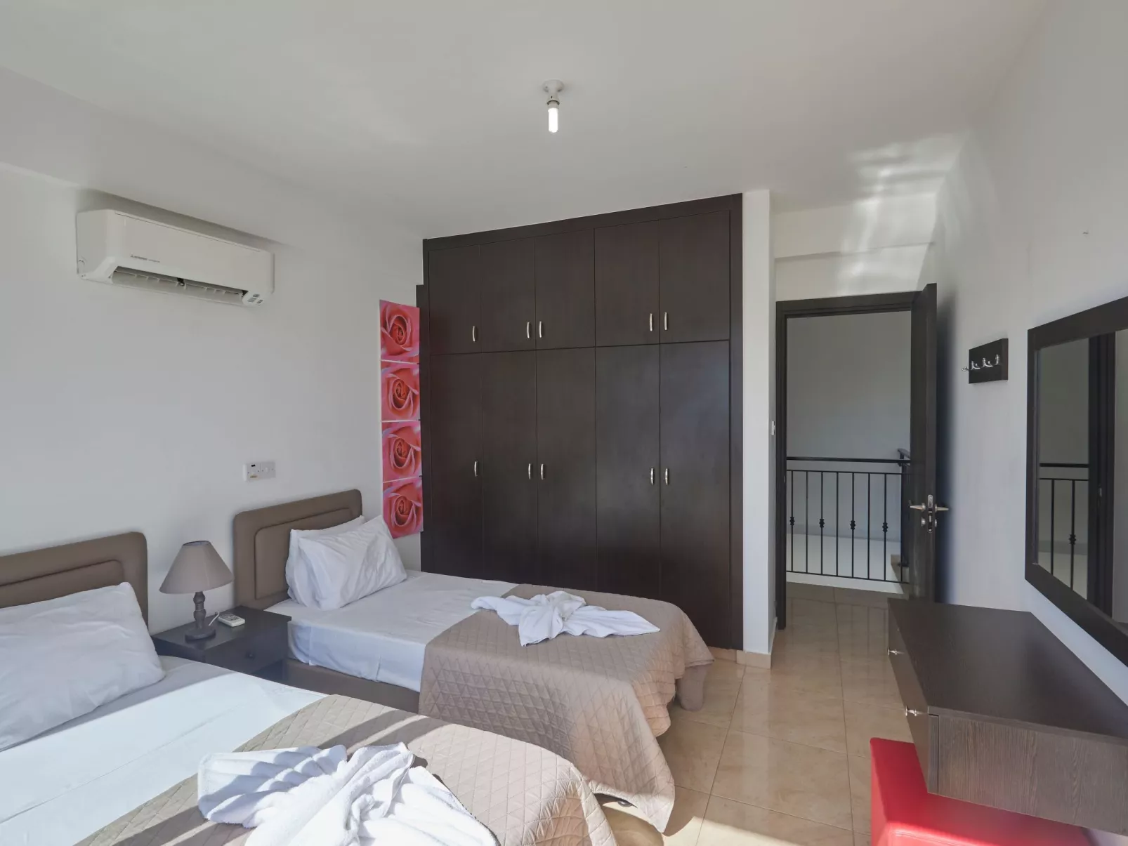 Villa Pearl PE17 in Paralimni mit privatem Parkplatz - Image-tags.info