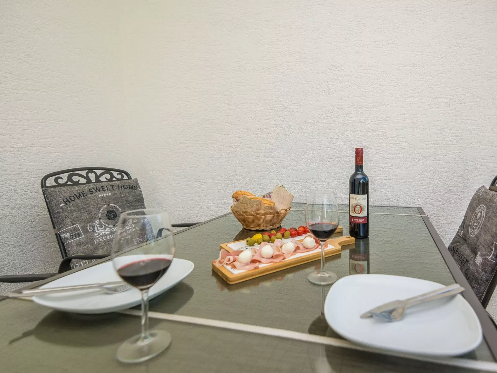 Apartment Napros 1 - Image-tags.info