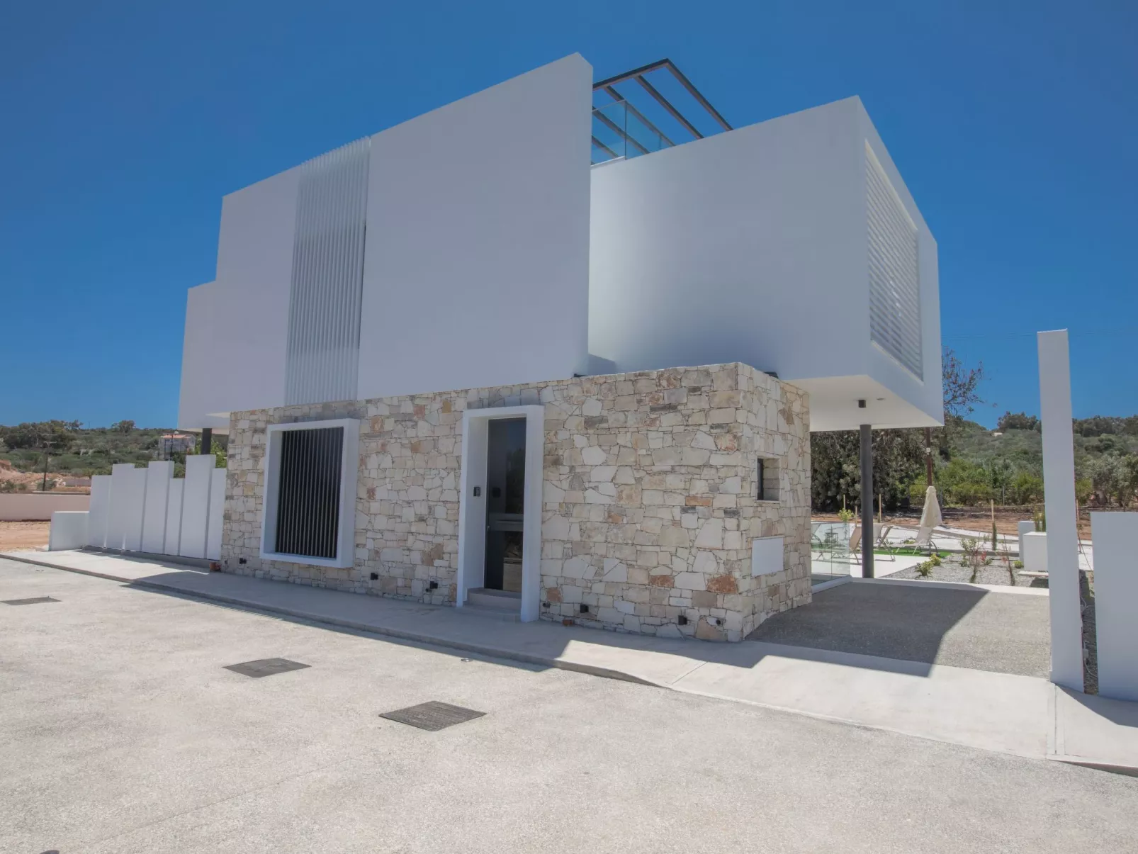 Geräumige Villa mit großem Garten und Pool - Image-tags.info