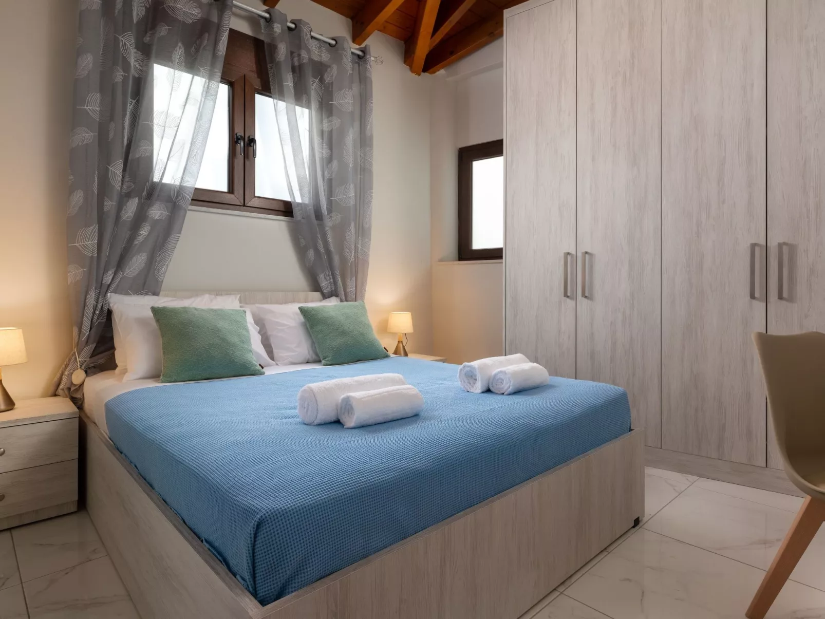 Nefeli Meerblick - Image-tags.info